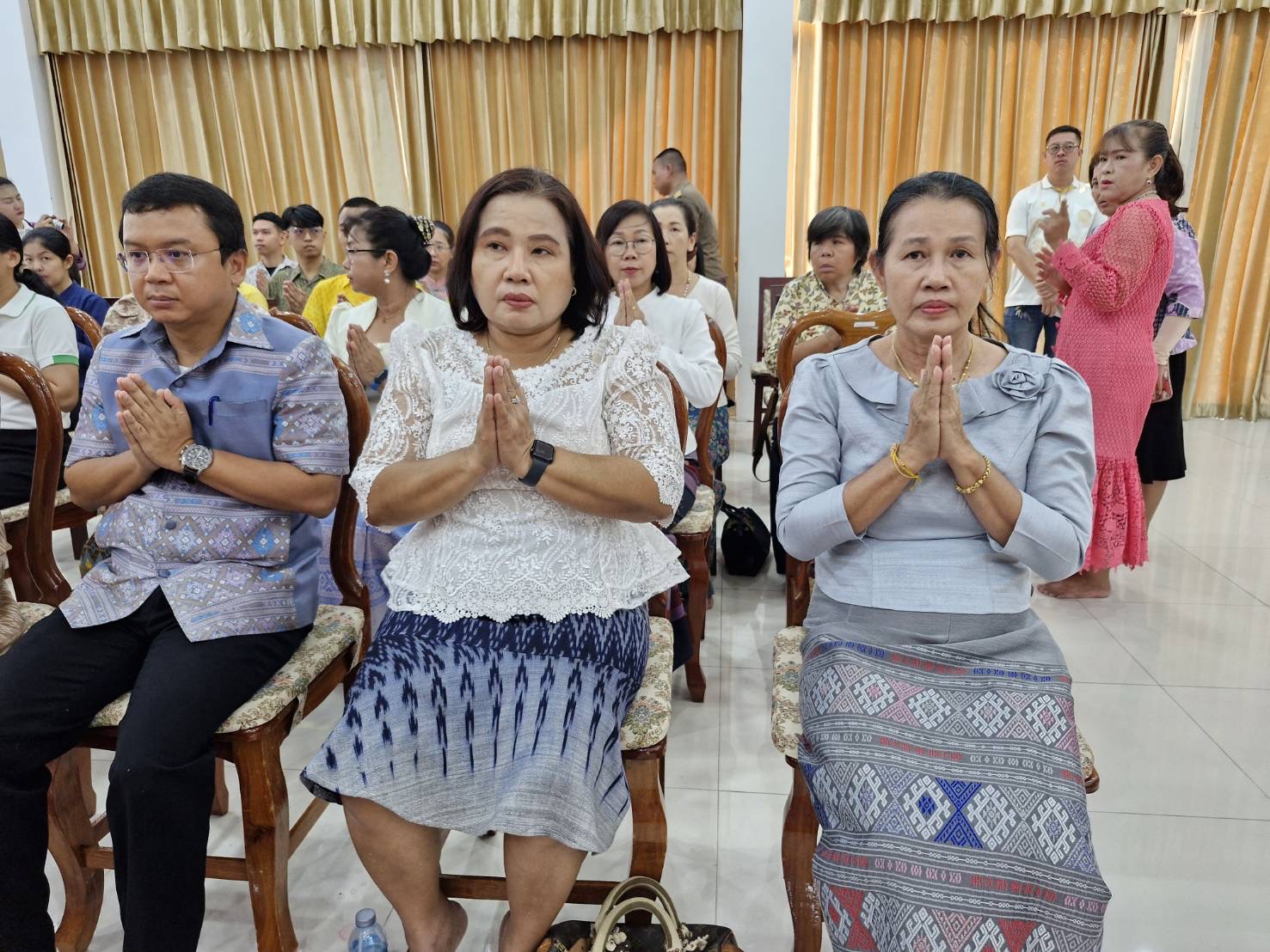พช. ฉะเชิงเทรา ร่วมเป็นเกียรติในพิธีบวงสรวงสิ่งศักดิ์สิทธิ์ในพิธีการศพที่ได้รับพระราชทาน จังหวัดฉะเชิงเทรา ประจำปี2567