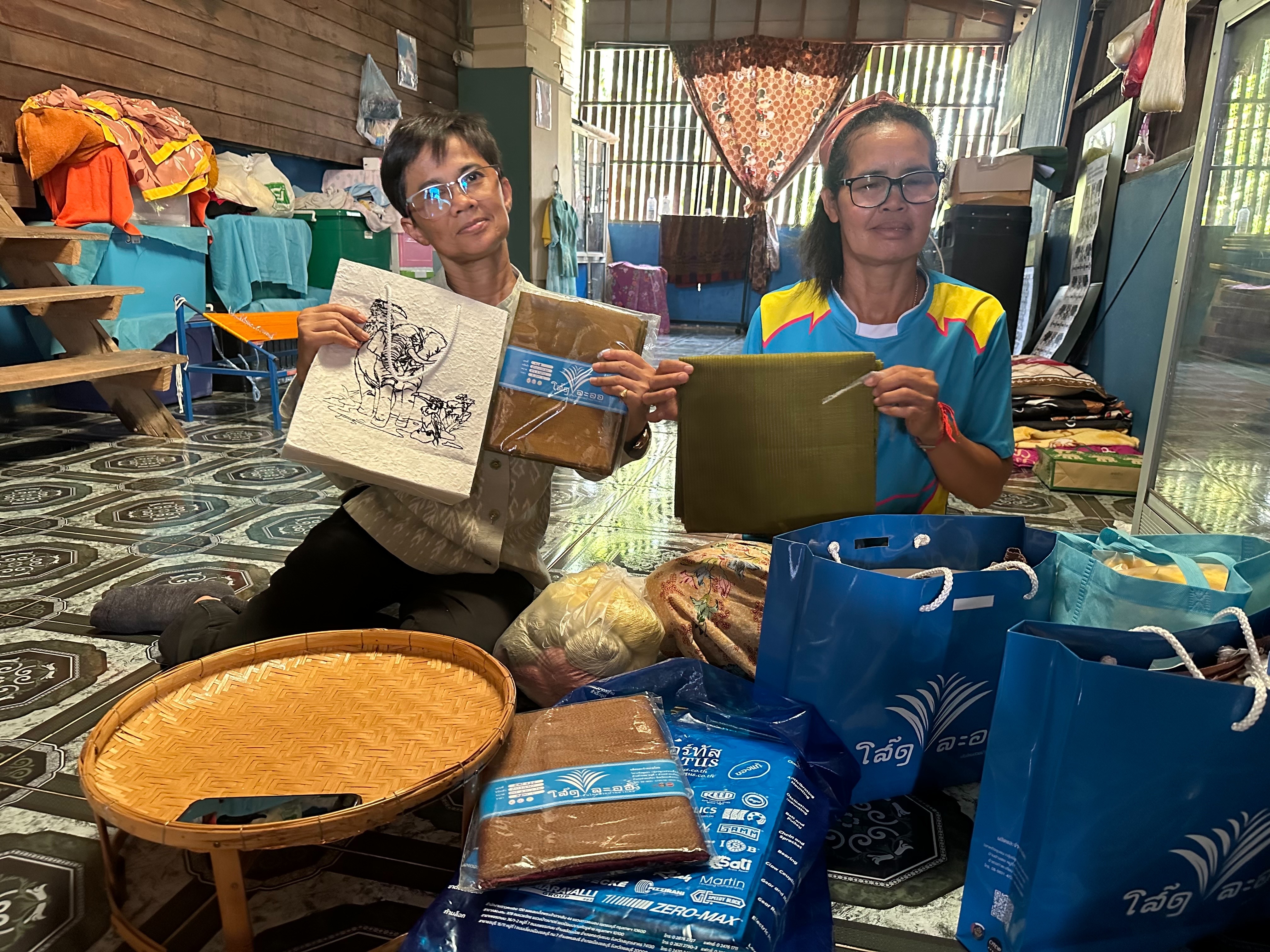 พช. ฉะเชิงเทรา ติดตามและสนับสนุนผ้าสำหรับการประกวดสุดยอดผ้าจังหวัดฉะเชิงเทรา ประจำปี 2567