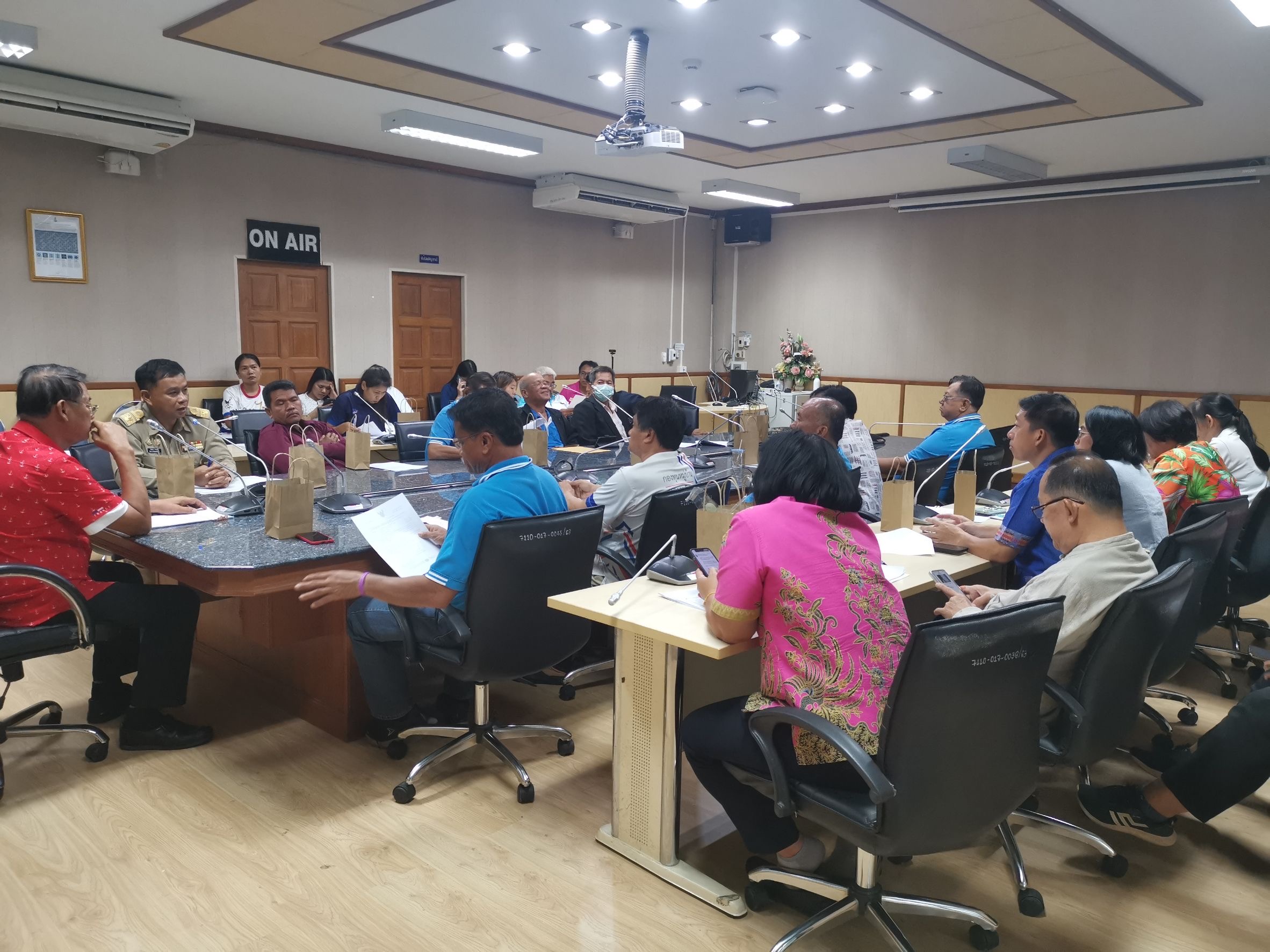 พช.ฉะเชิงเทรา ร่วมประชุมคณะกรรมการเครือข่ายกองทุนหมู่บ้านระดับจังหวัด