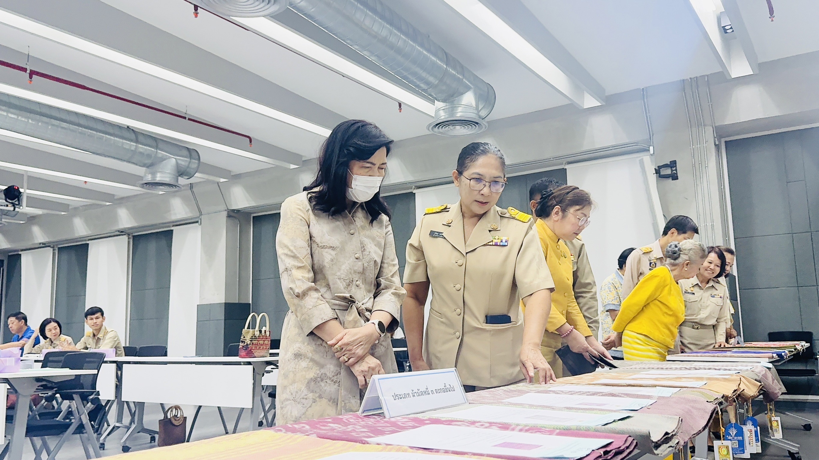 พช. ฉะเชิงเทรา จัดการประกวดสุดยอดผ้าจังหวัดฉะเชิงเทรา ประจำปี 2567