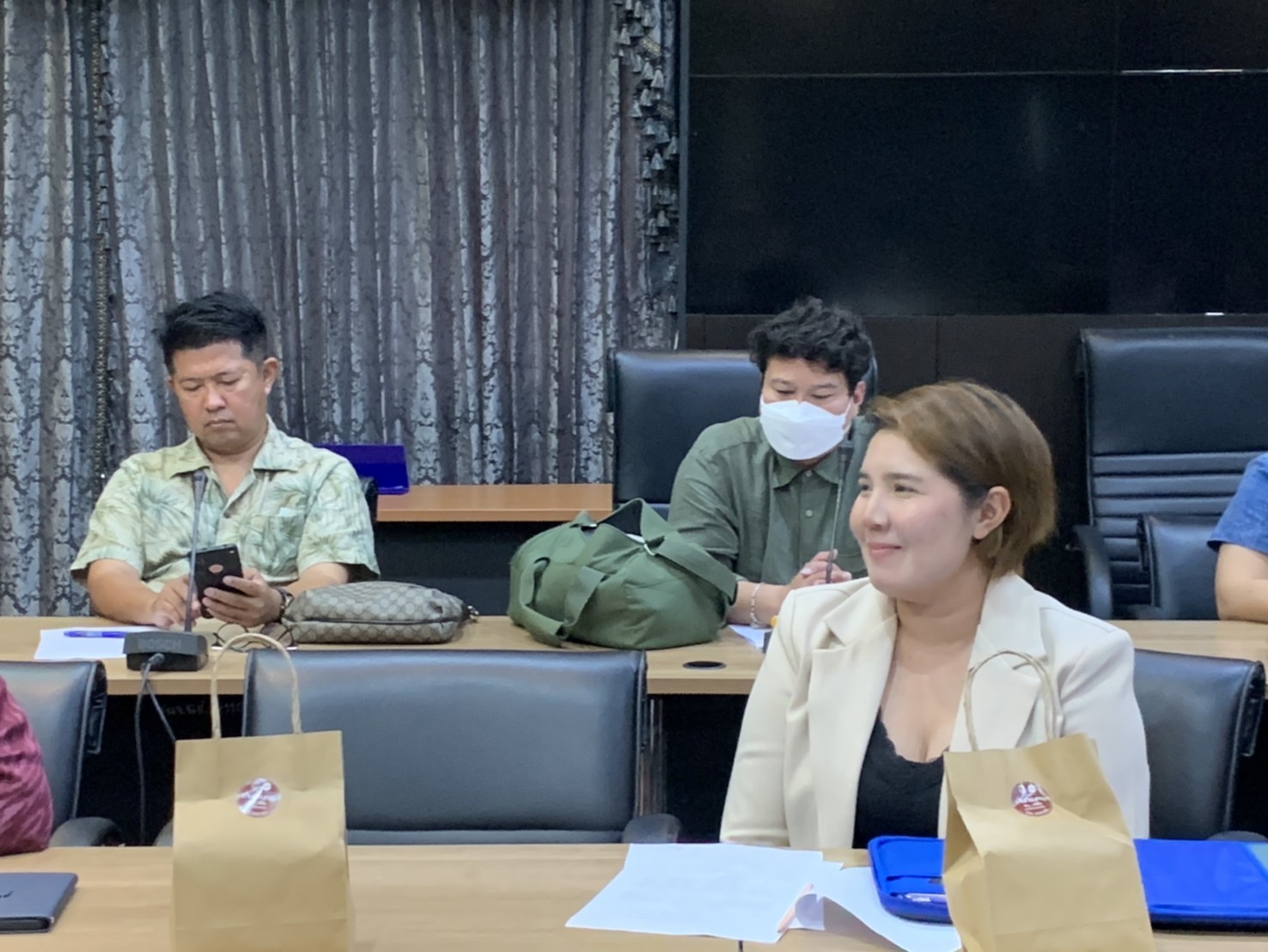 พช. ฉะเชิงเทรา จัดประชุมคณะกรรมการเครือข่าย OTOP จังหวัดฯ และผู้ผลิต ผู้ประกอบการ OTOP ระดับ 3-5 ดาว