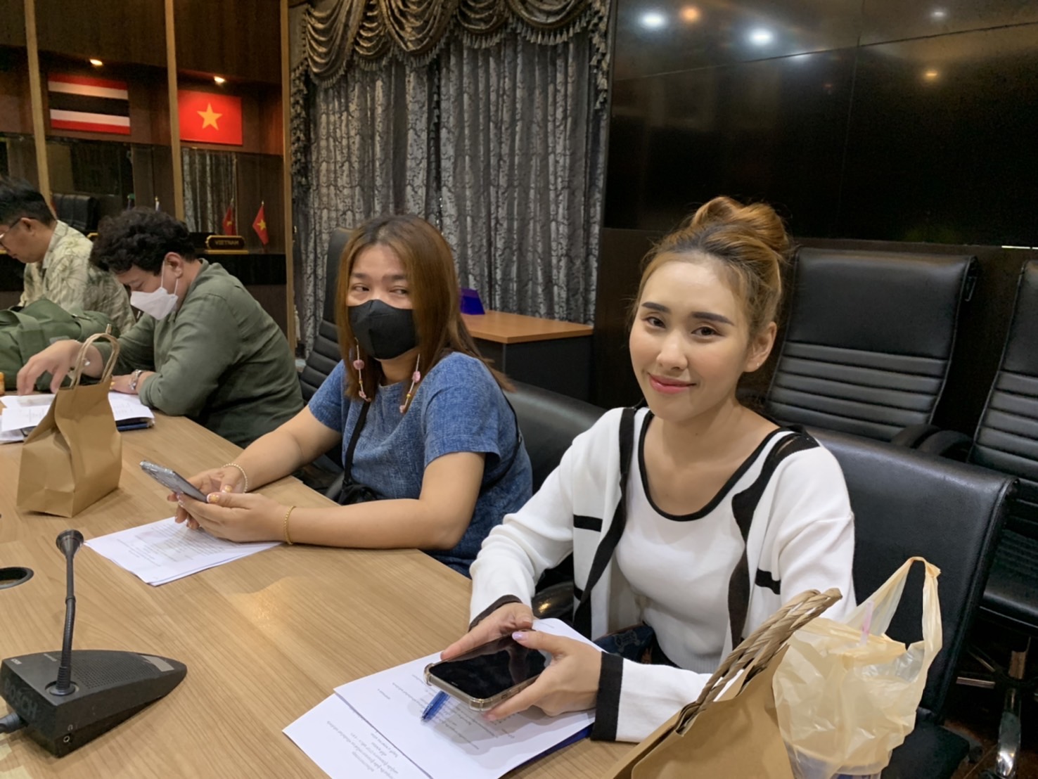 พช. ฉะเชิงเทรา จัดประชุมคณะกรรมการเครือข่าย OTOP จังหวัดฯ และผู้ผลิต ผู้ประกอบการ OTOP ระดับ 3-5 ดาว