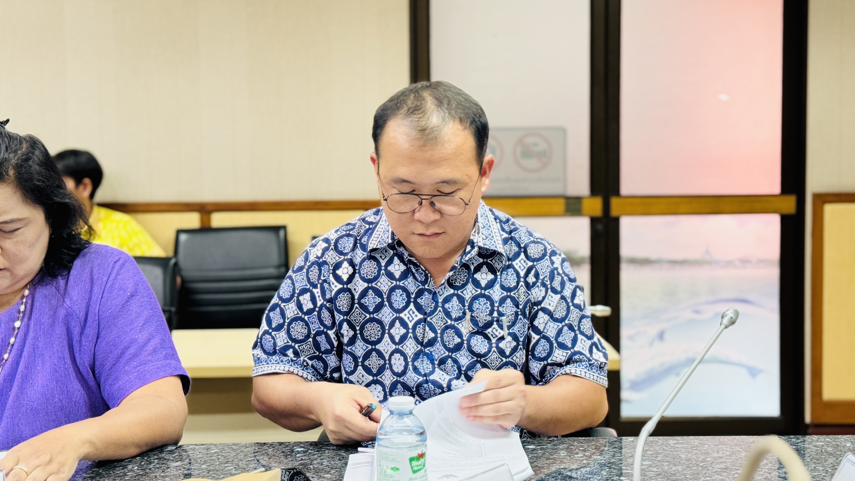 พช. ฉะเชิงเทรา ประชุมคณะทำงานติดตามและประกวดกองทุนแม่ของแผ่นดินดีเด่นระดับจังหวัด ประจำปีงบประมาณ พ.ศ. 2567