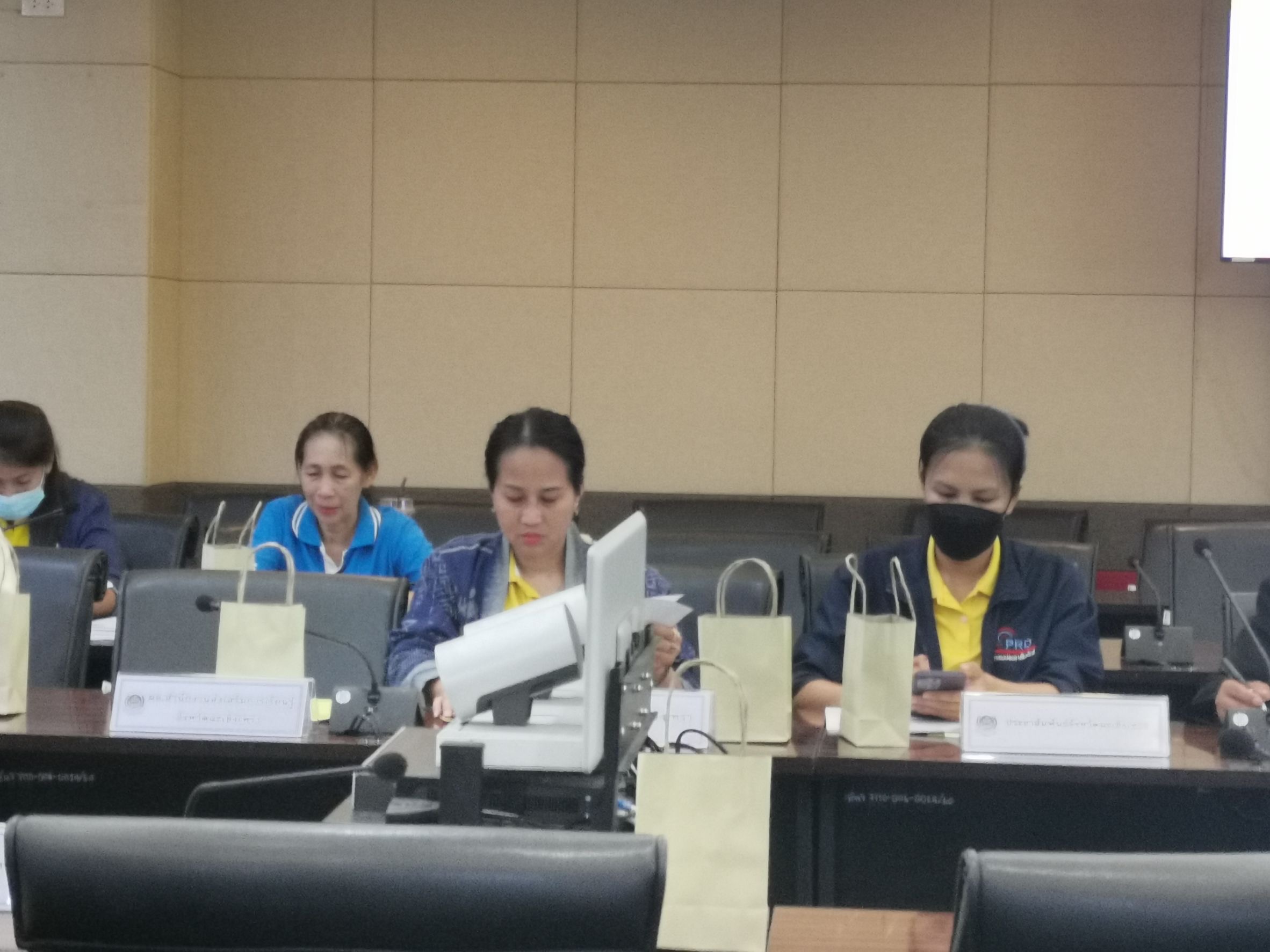 พช.ฉะเชิงเทรา ร่วมประชุมคณะอนุกรรมการสนับสนุนการดำเนินงานกองทุนหมู่บ้านและชุมชนเมืองระดับจังหวัด
