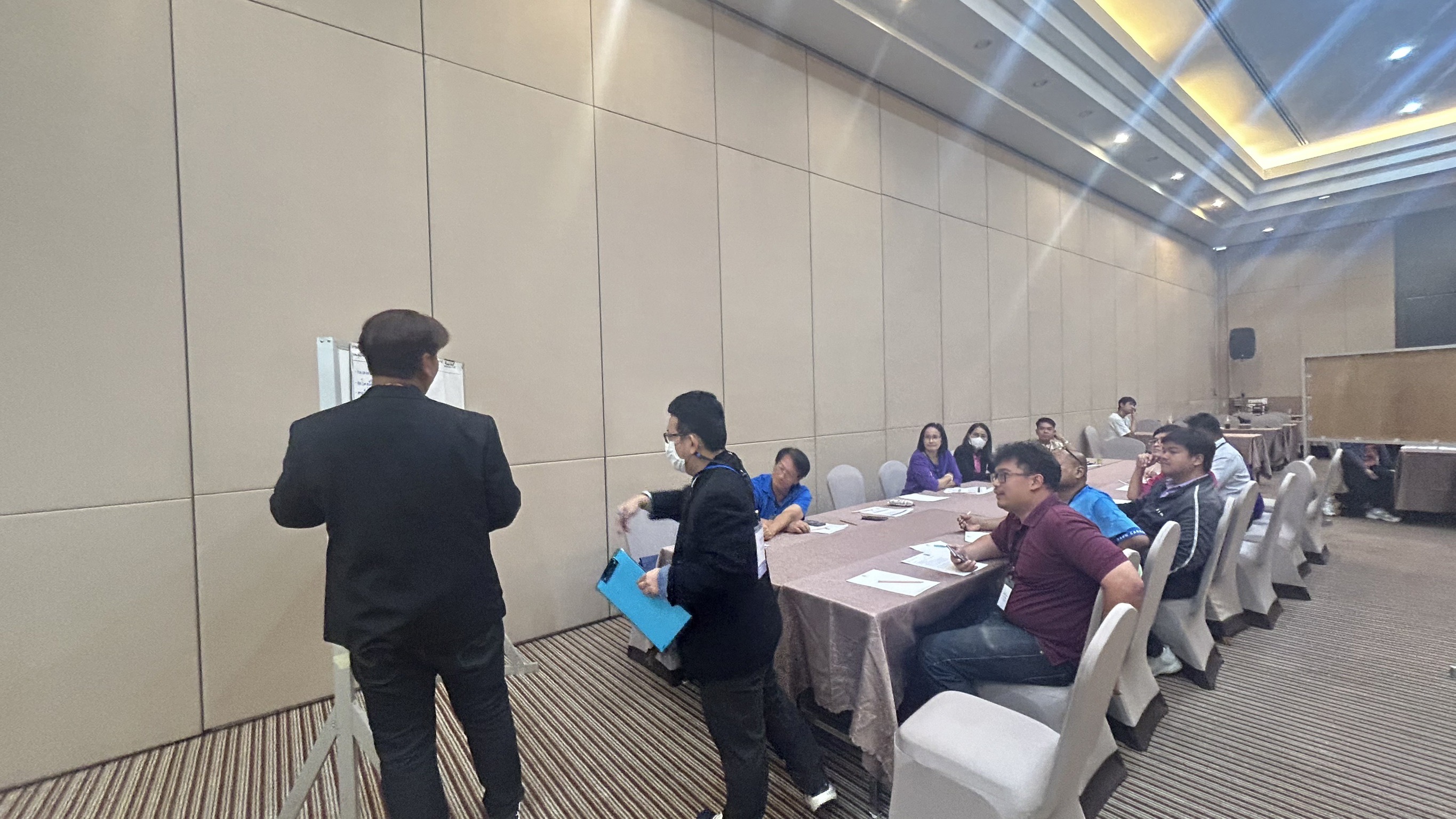 พช. ฉะเชิงเทรา ร่วมประชุมเชิงปฏิบัติการ “มุมมองทางด้านเศรษฐกิจของมาตรการทางเลือกเพื่อการปรับตัวต่อการเปลี่ยนแปลงสภาพภูมิอากาศ”