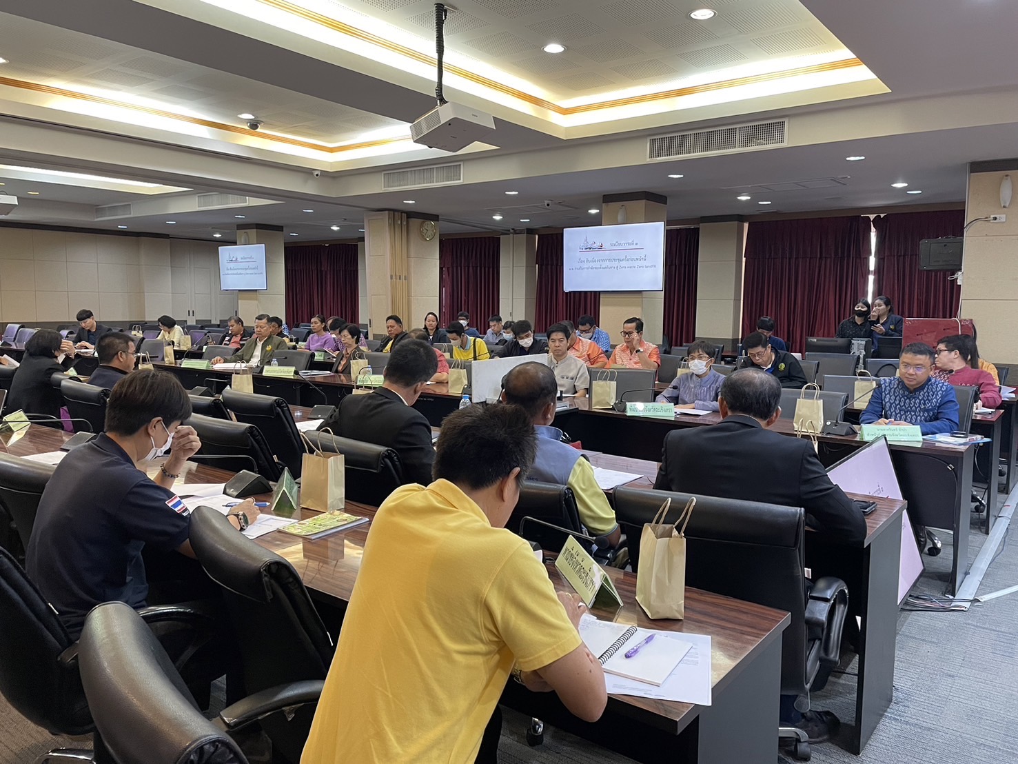 พช. ฉะเชิงเทรา ร่วมการประชุมคณะกรรมการร่วมภาครัฐและเอกชนเพื่อพัฒนาและแก้ไขปัญหาทางเศรษฐกิจจังหวัดฉะเชิงเทรา (กรอ.จังหวัด) ครั้งที่ 4/2567