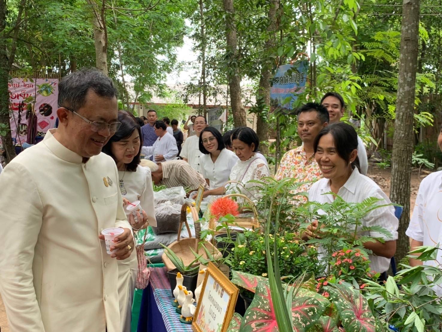 พช.ฉะเชิงเทรา ร่วมกับเครือข่ายโคก หนอง นา จังหวัดฉะเชิงเทรา จัดกิจกรรม “ตลาดสีเขียว โคก หนอง นา ฉะเชิงเทรา”