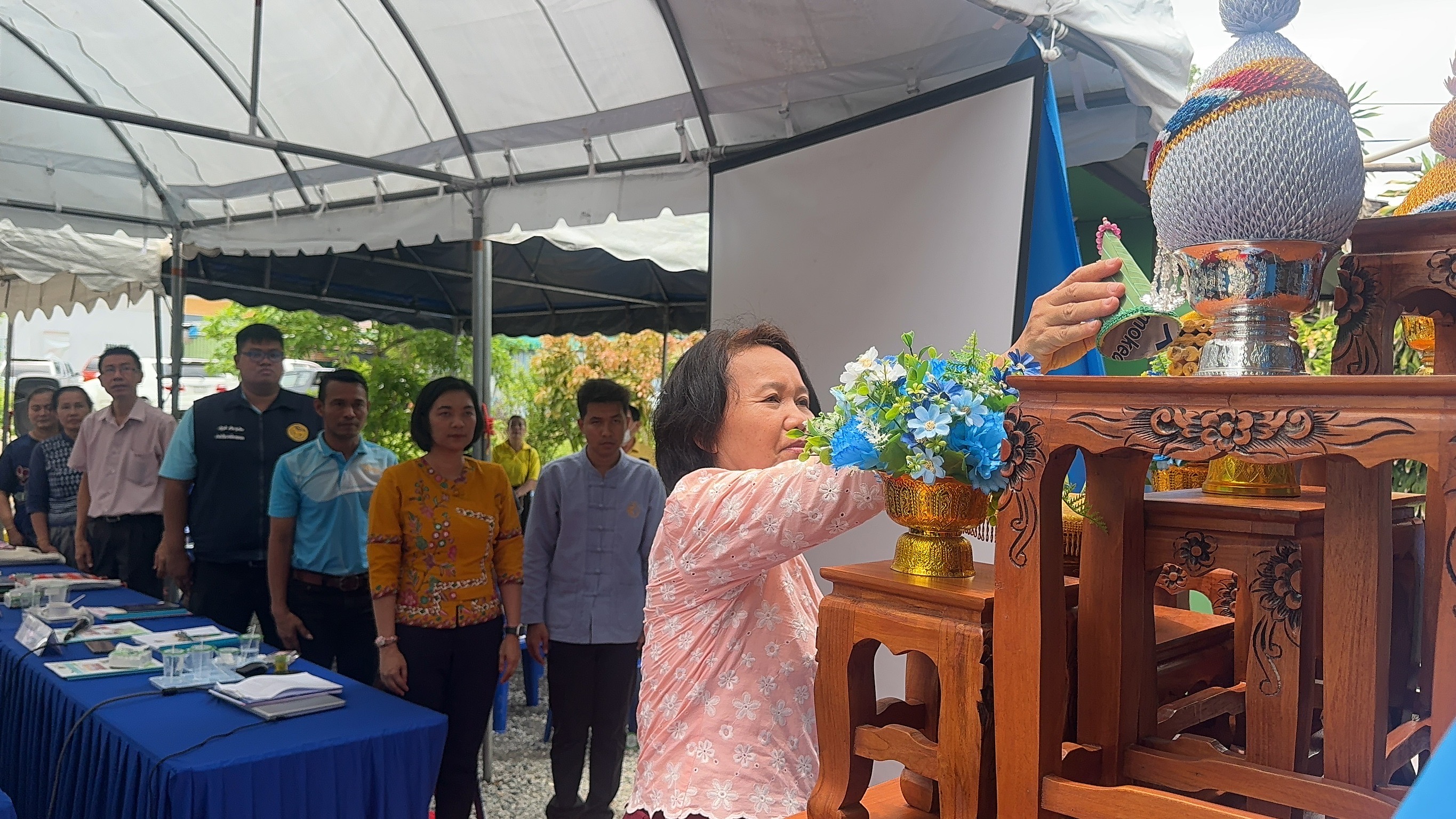 พช. ฉะเชิงเทรา ดำเนินโครงการเชิดชูเกียรติคนกองทุนพัฒนาบทบาทสตรี ประจำปี 2567 และ การประกวดหมู่บ้านกองทุนแม่ของแผ่นดินดีเด่นระดับจังหวัด ประจำปีงบประมาณ พ.ศ. 2567