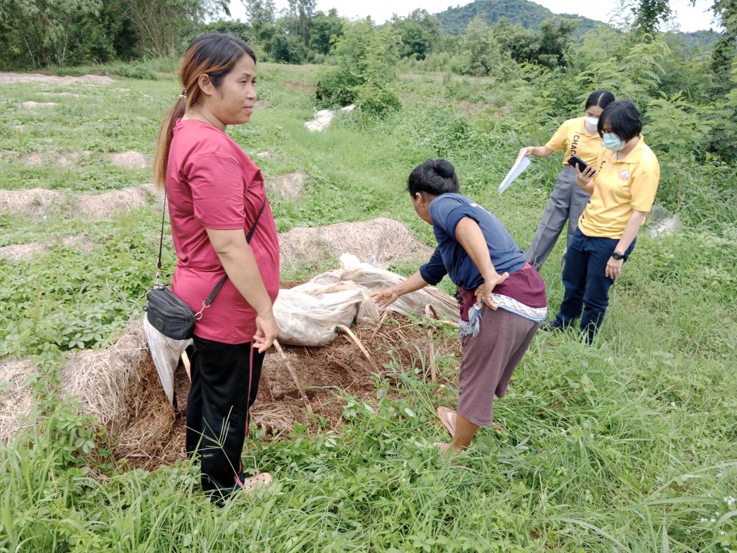 “พช.ฉะเชิงเทรา ลงพื้นที่ติดตามการดำเนินงานกองทุนพัฒนาบทบาทสตรี ”