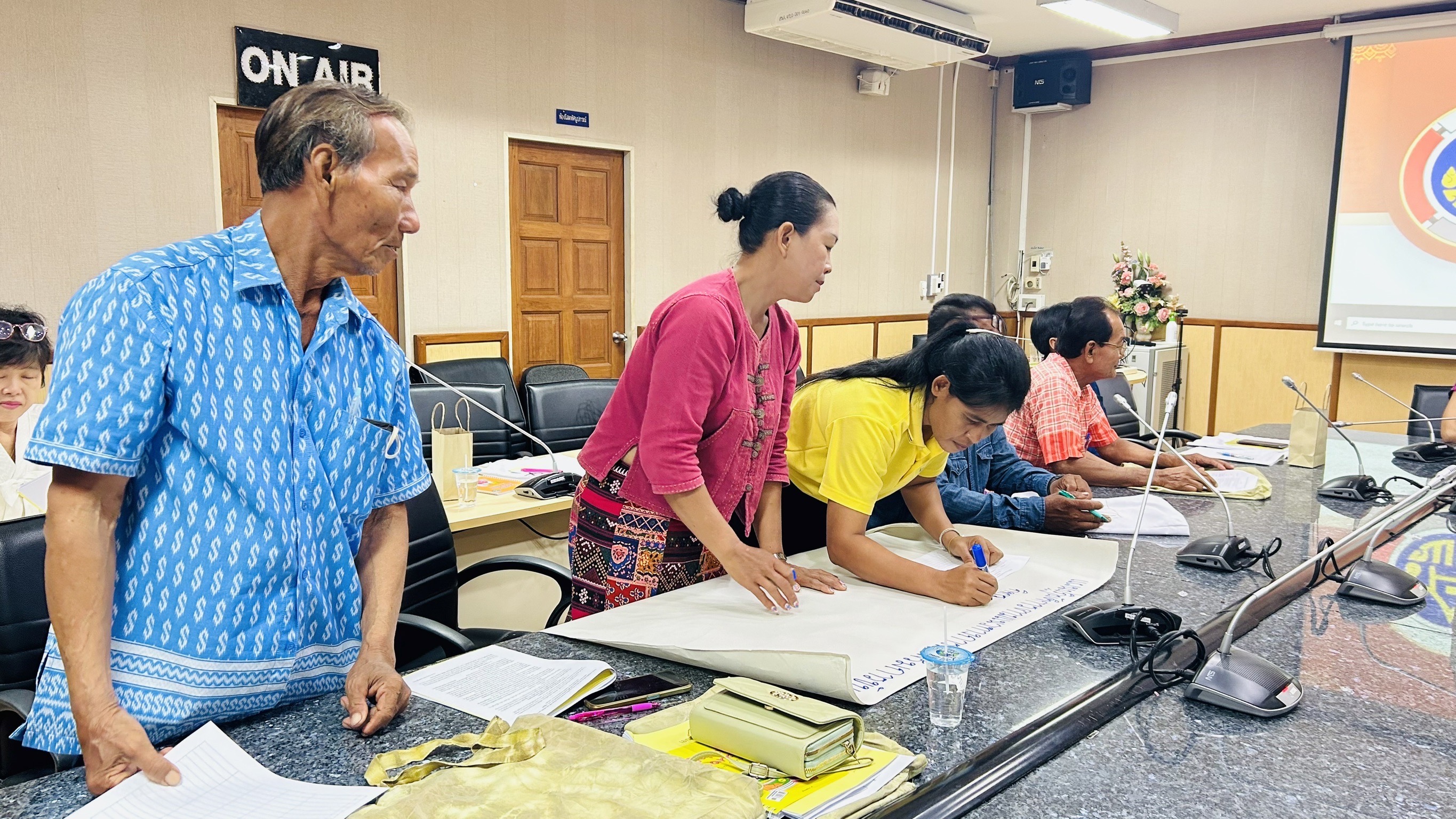 พช. ฉะเชิงเทรา ดำเนินโครงการประชุมเชิงปฏิบัติการส่งเสริมการขับเคลื่อนกิจกรรมตามแผนพัฒนาตำบล