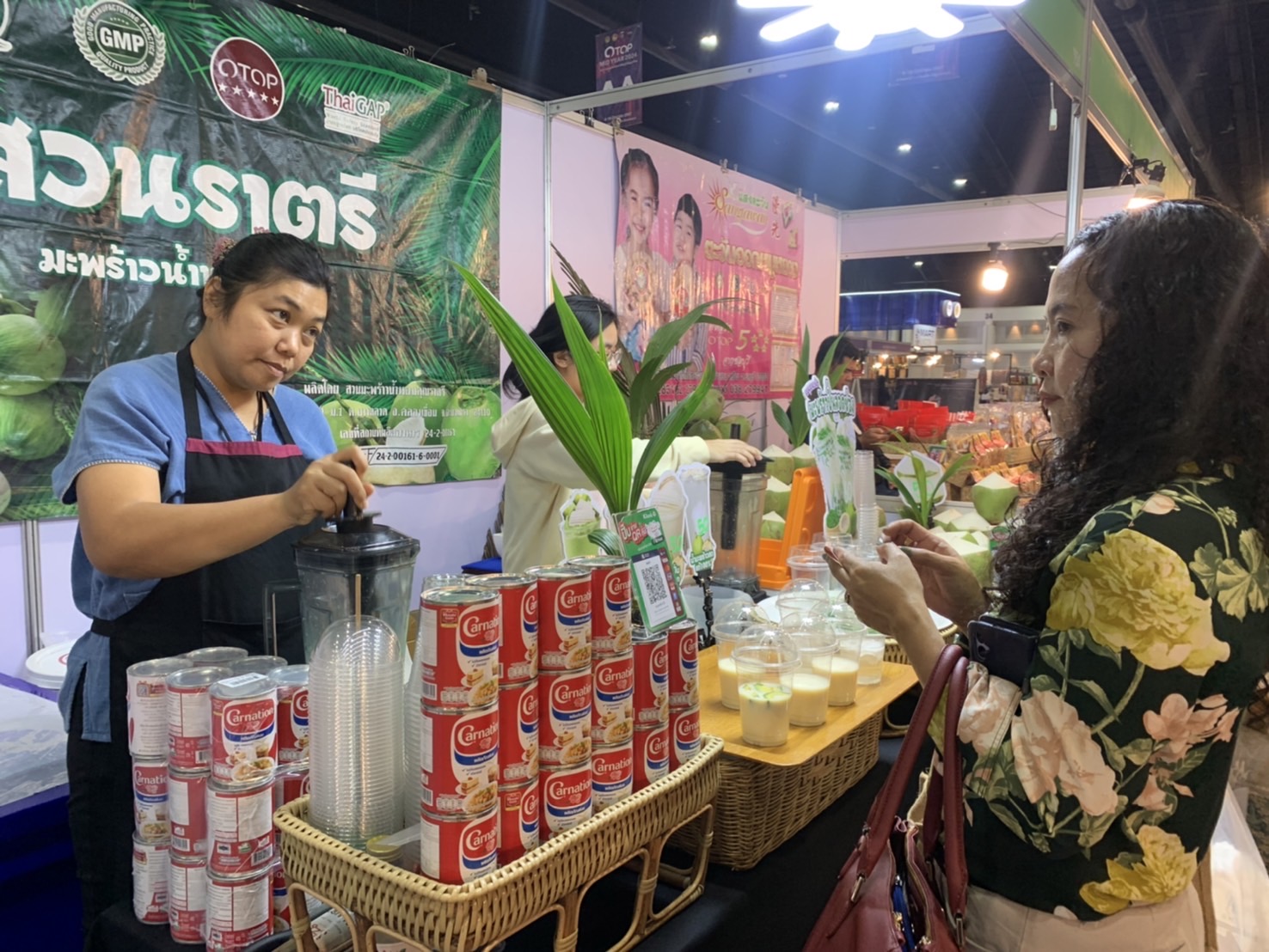 ยอดขายสุดปัง🎇ผู้ผลิต ผู้ประกอบการ OTOP แปดริ้ว 9 วัน ยอดขายทะลุ 3️⃣ ล้าน ในงาน “OTOP Midyear 2024” วันที่ 16 มิถุนายน 2567 ณ อาคารชาเลนเจอร์ 1-3 ศูนย์แสดงสินค้าและการประชุมอิมแพ็ค เมืองทองธานี จังหวัดนนทบุรี
