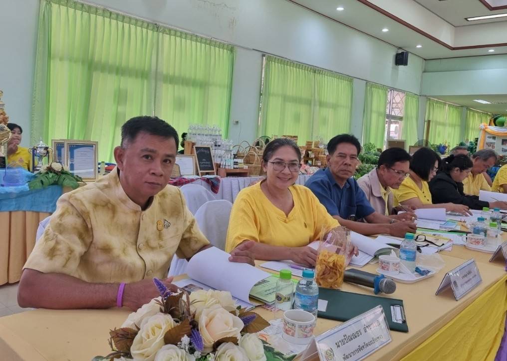 คณะกรรมการคัดสรรกิจกรรมพัฒนาชุมชนดีเด่น จังหวัดฉะเชิงเทรา ลงพื้นที่ตรวจเยี่ยมเพื่อคัดสรรกิจกรรมฯในระดับพื้นที่