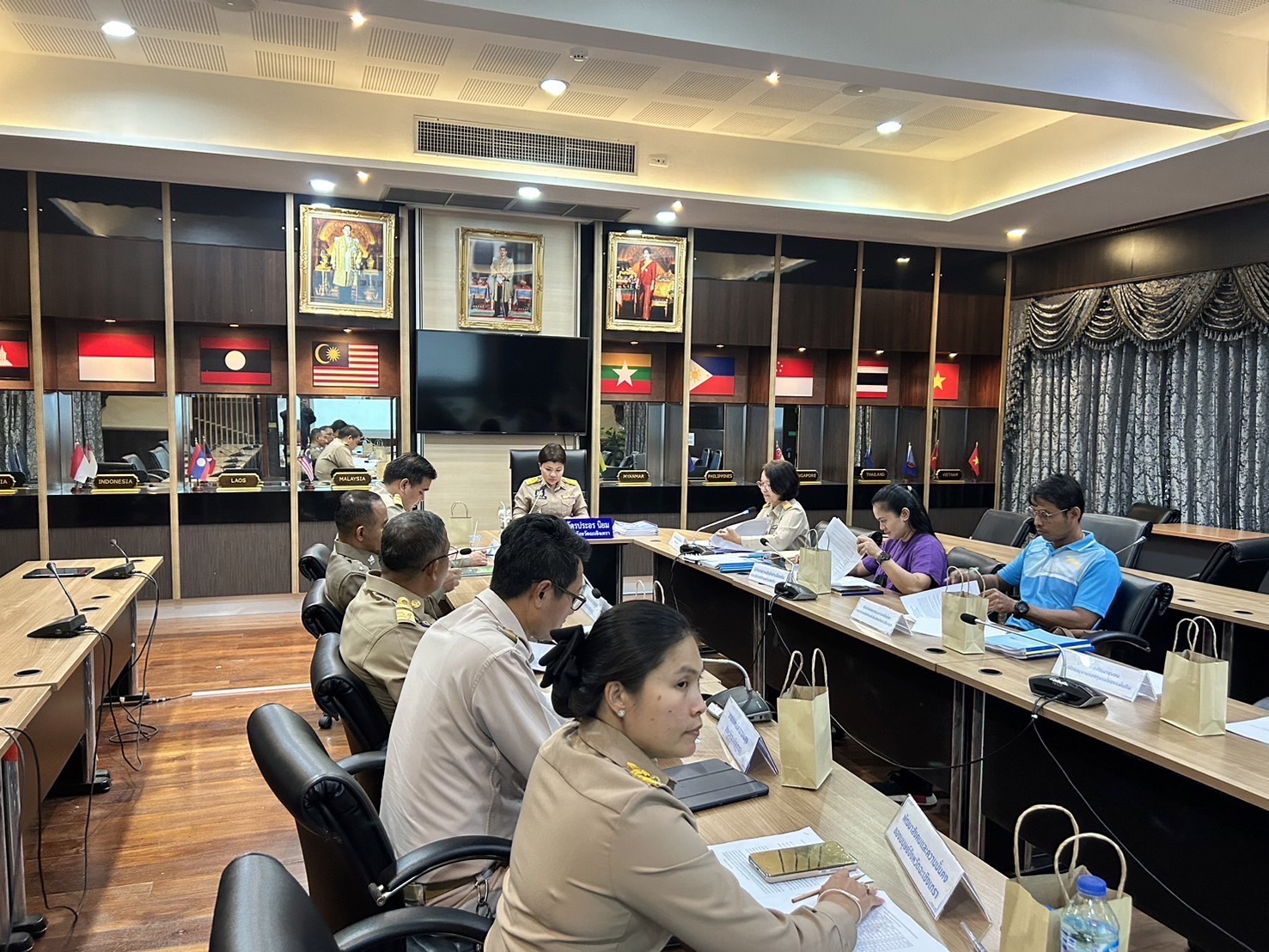 พช. ฉะเชิงเทรา ประชุมคณะทำงานติดตามและประกวดกองทุนแม่ของแผ่นดินดีเด่นระดับจังหวัด ประจำปีงบประมาณ พ.ศ. 2567 ครั้งที่ 2/2567