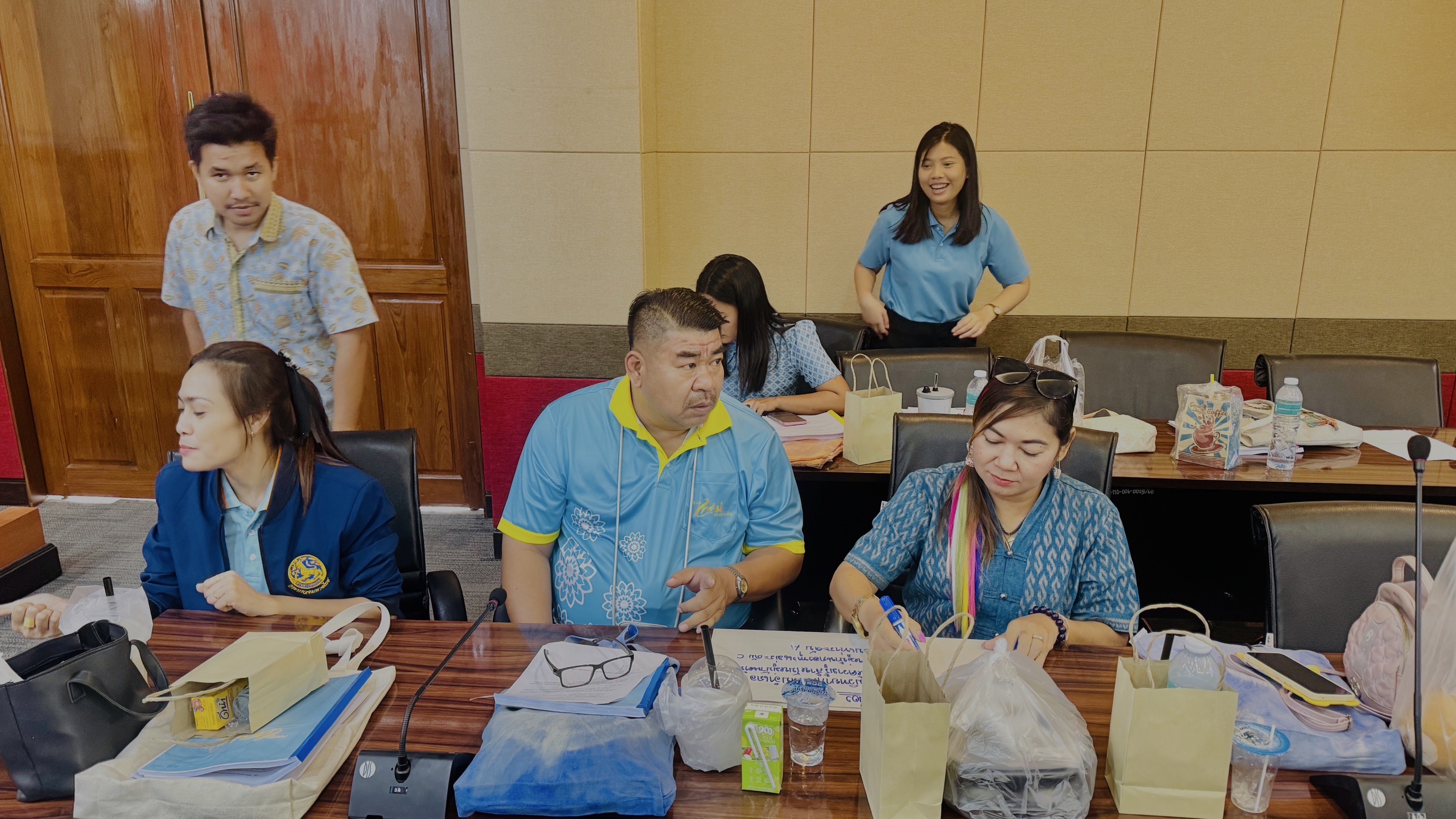 พช. แปดริ้ว จับมือ 2 ผู้เชี่ยวชาญกองทุนแม่ฯ ติดอาวุธทางปัญญา เตรียมพัฒนาสมาชิกเครือข่ายฯ เข้มแข็งในปี 2568