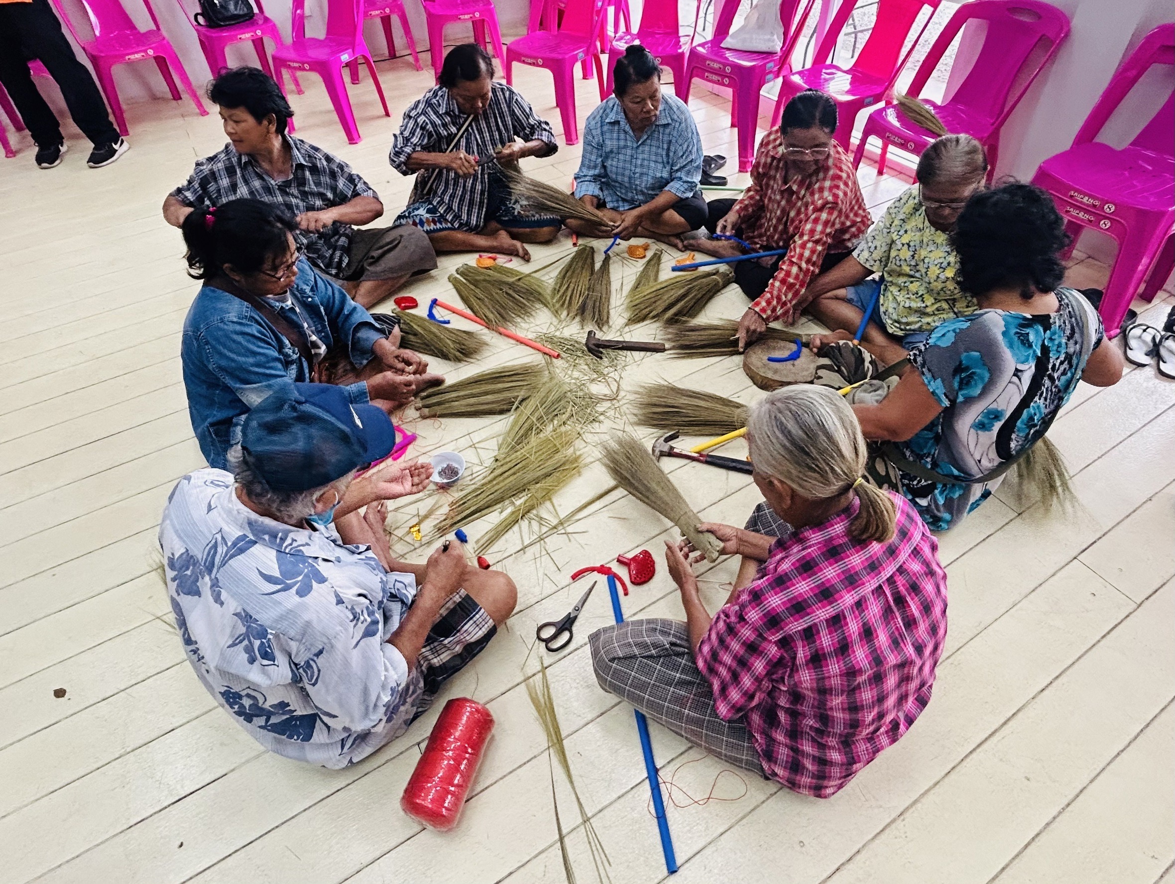 พช.ฉะเชิงเทรา ร่วมลงพื้นที่ติดตามและประเมินผลโครงการที่ได้รับการสนับสนุนเงินจากกองทุนส่งเสริมการจัดสวัสดิการสังคม ประจำปี ๒๕๖๗