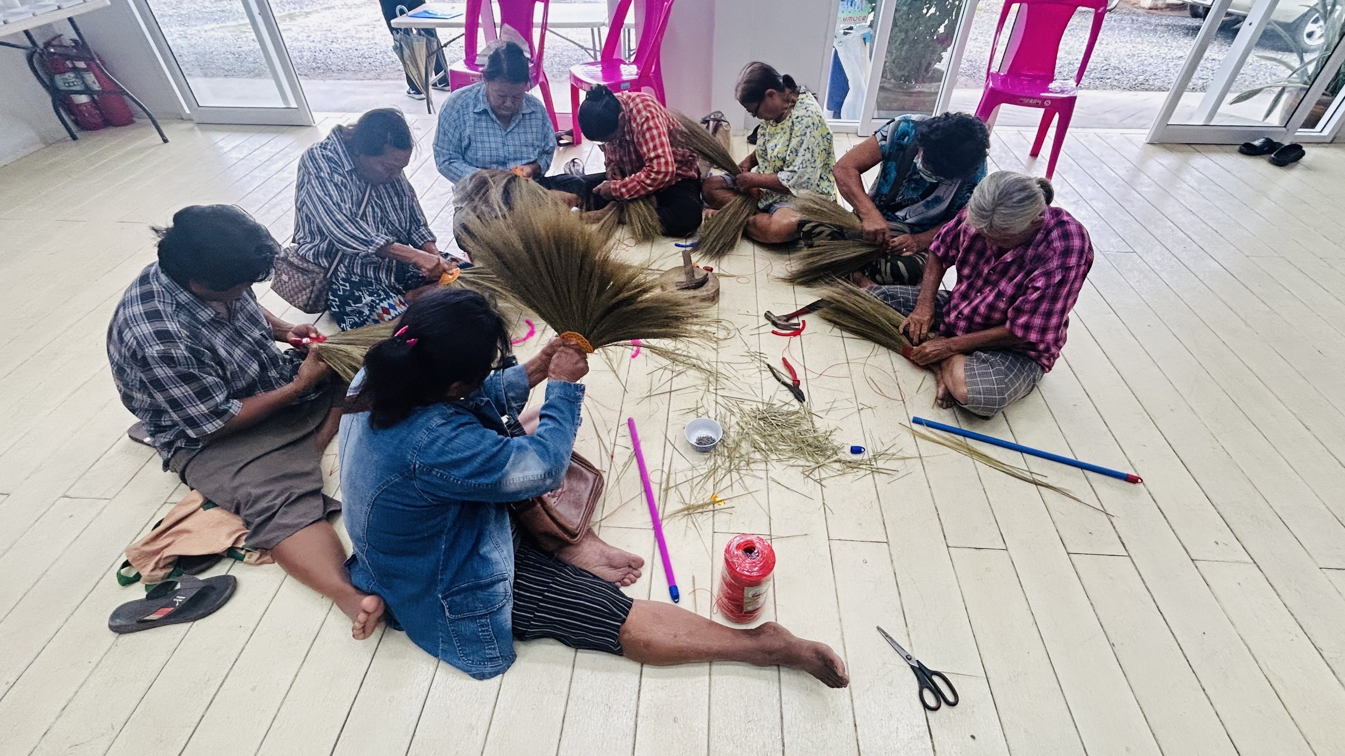 พช.ฉะเชิงเทรา ร่วมลงพื้นที่ติดตามและประเมินผลโครงการที่ได้รับการสนับสนุนเงินจากกองทุนส่งเสริมการจัดสวัสดิการสังคม ประจำปี ๒๕๖๗