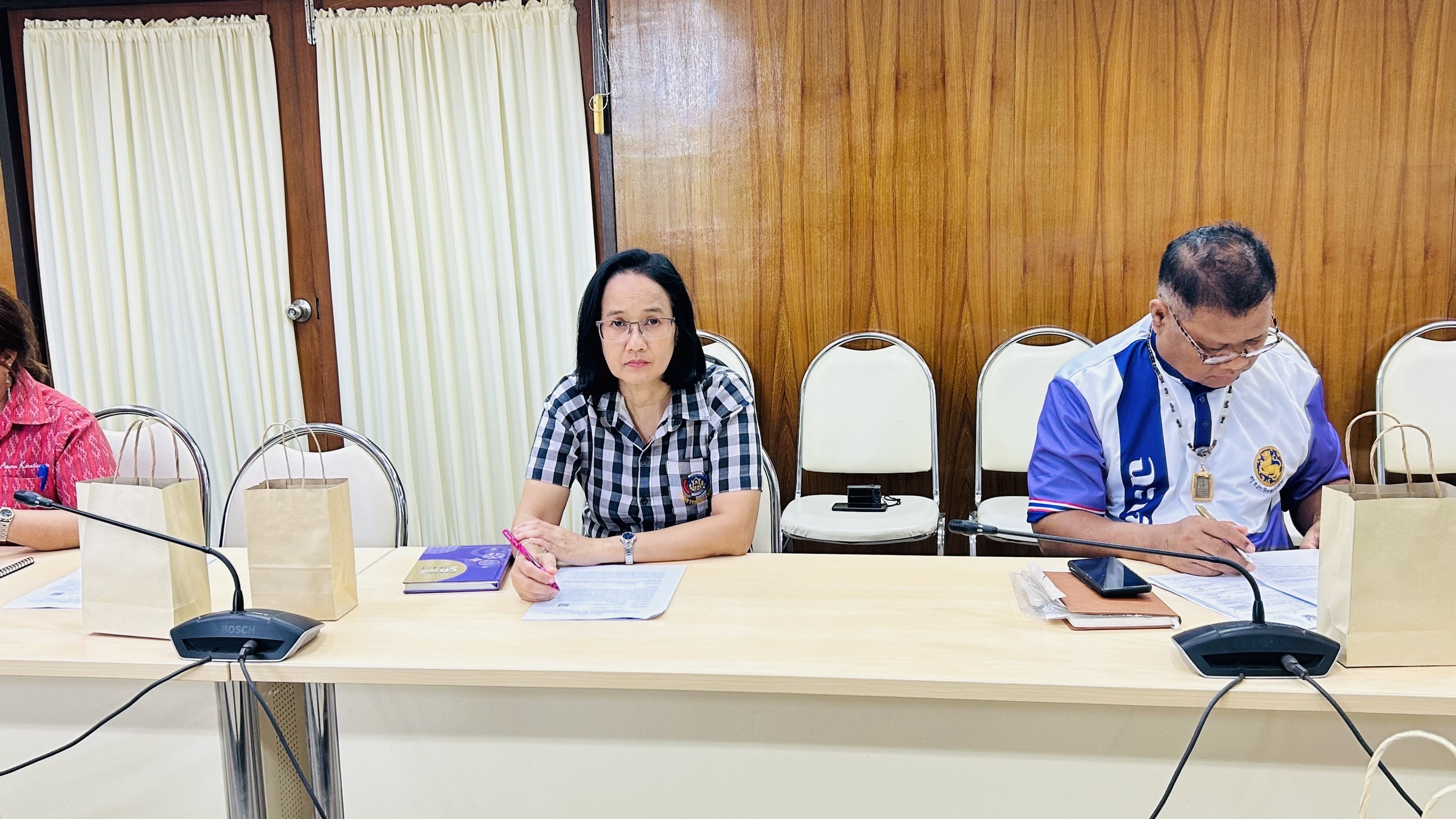 พช. ฉะเชิงเทรา ร่วมประชุมวิทยากรผู้ถ่ายทอดความรู้เกี่ยวกับประวัติศาสตร์ชาติไทยประจำท้องถิ่นระดับจังหวัด (ครู ก) ของจังหวัดฉะเชิงเทรา