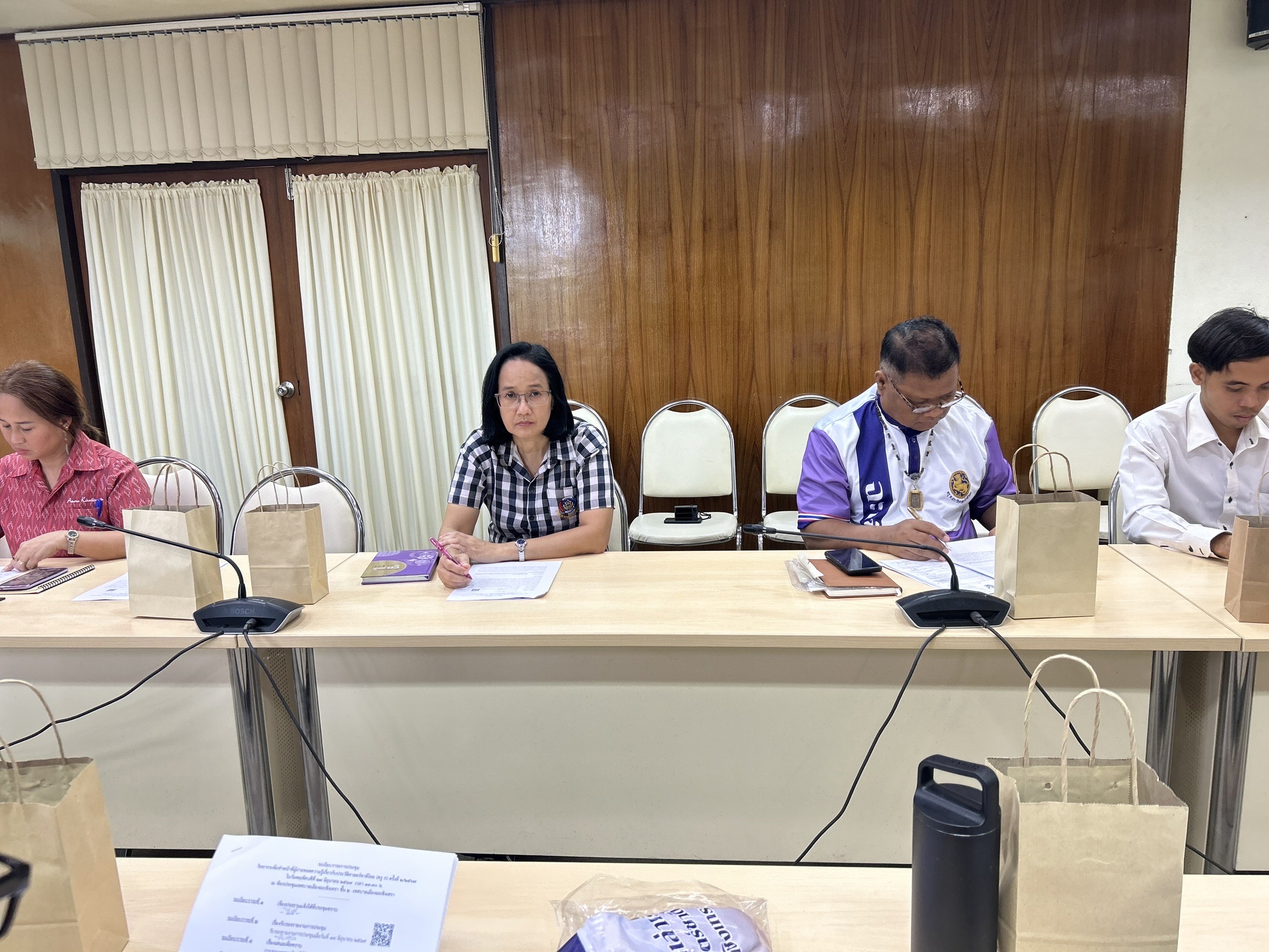 พช. ฉะเชิงเทรา ร่วมประชุมวิทยากรผู้ถ่ายทอดความรู้เกี่ยวกับประวัติศาสตร์ชาติไทยประจำท้องถิ่นระดับจังหวัด (ครู ก) ของจังหวัดฉะเชิงเทรา