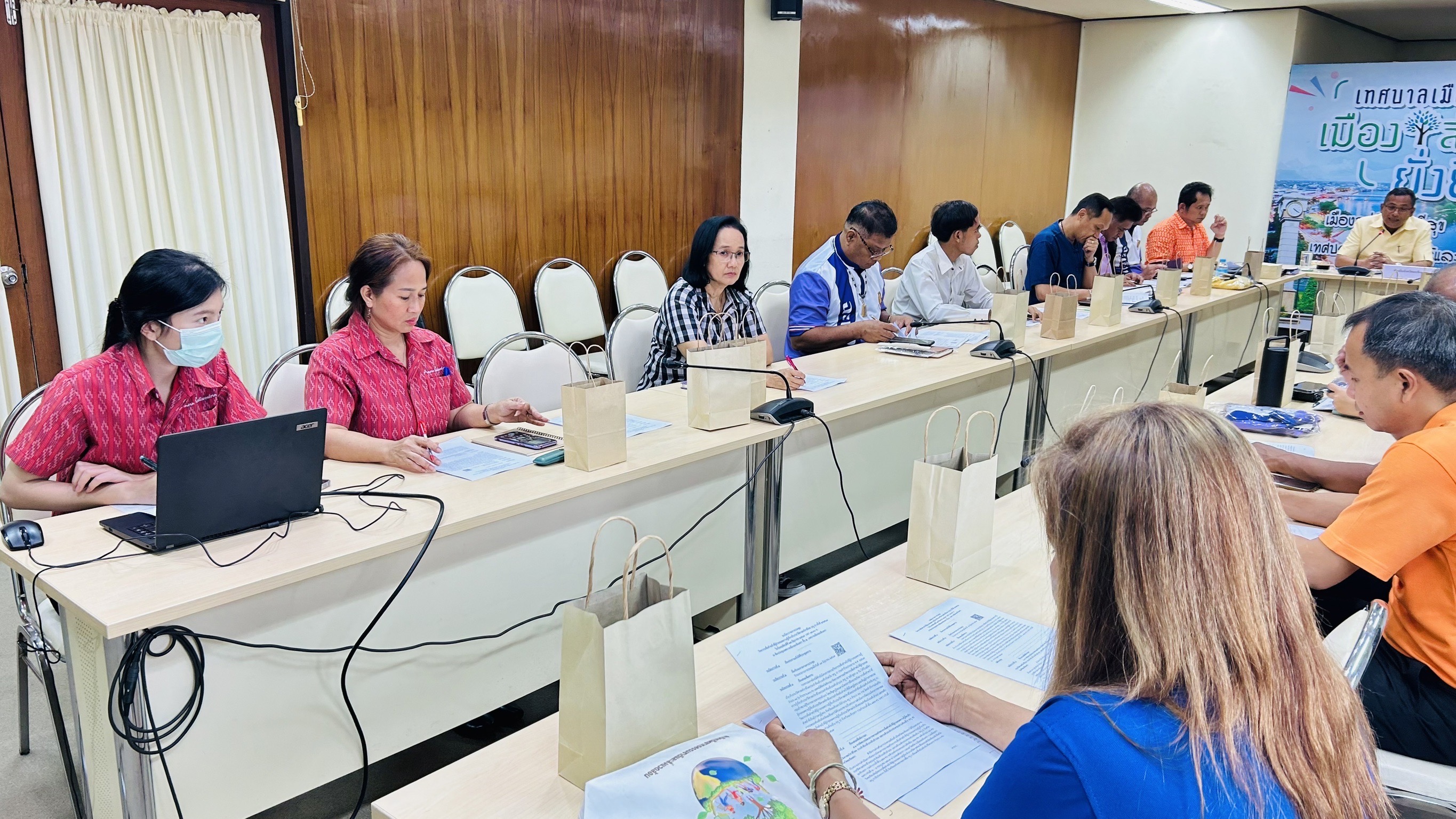 พช. ฉะเชิงเทรา ร่วมประชุมวิทยากรผู้ถ่ายทอดความรู้เกี่ยวกับประวัติศาสตร์ชาติไทยประจำท้องถิ่นระดับจังหวัด (ครู ก) ของจังหวัดฉะเชิงเทรา