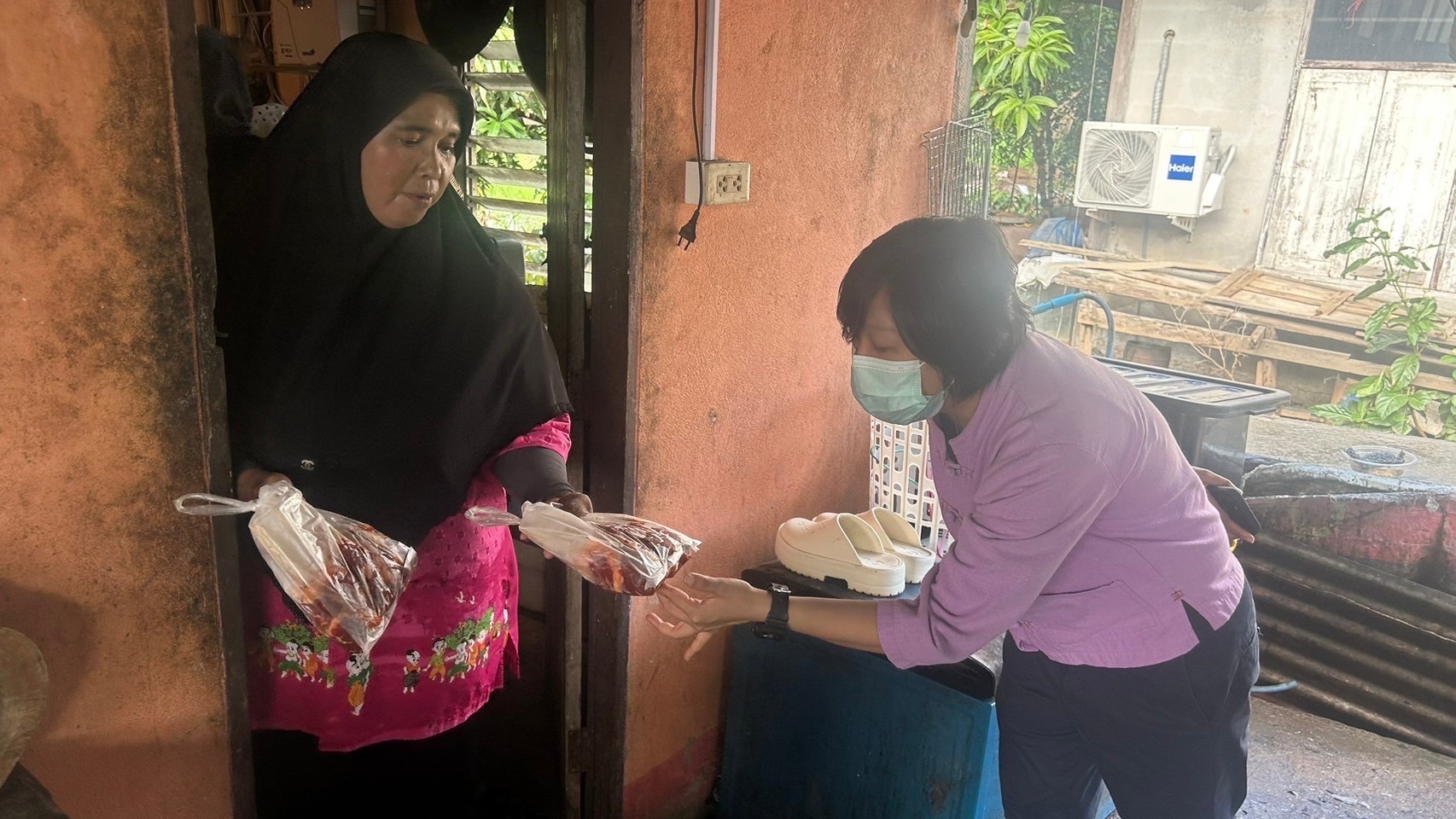 “พช.ฉะเชิงเทรา ลงพื้นที่ติดตามการดำเนินงานกองทุนพัฒนาบทบาทสตรี ”