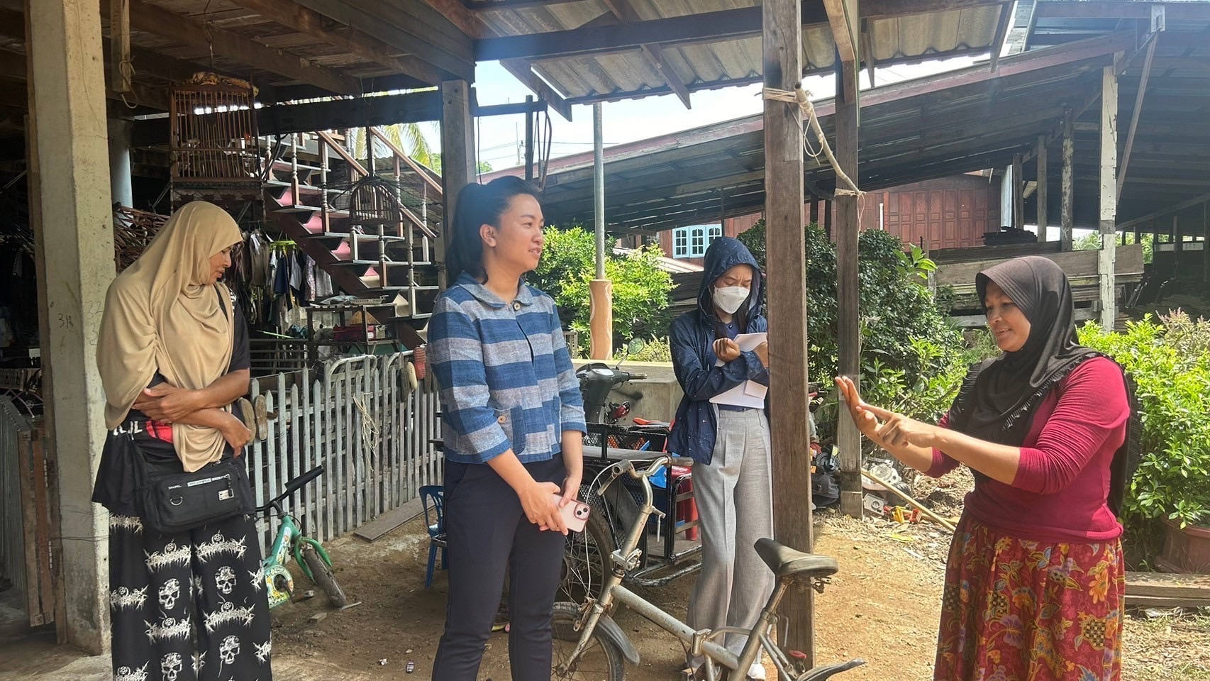 “พช.ฉะเชิงเทรา ลงพื้นที่ติดตามการดำเนินงานกองทุนพัฒนาบทบาทสตรี ”