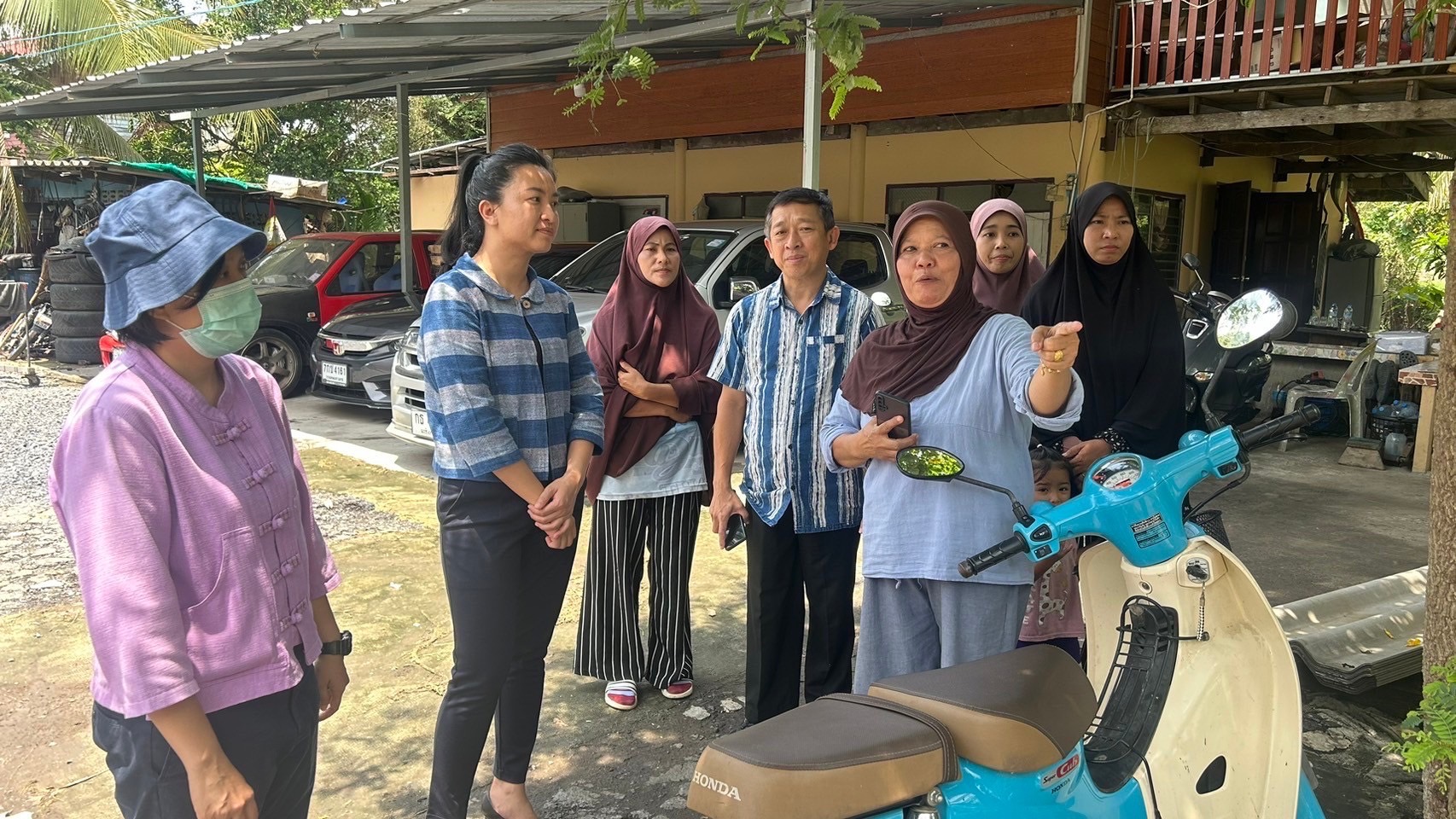 “พช.ฉะเชิงเทรา ลงพื้นที่ติดตามการดำเนินงานกองทุนพัฒนาบทบาทสตรี ”