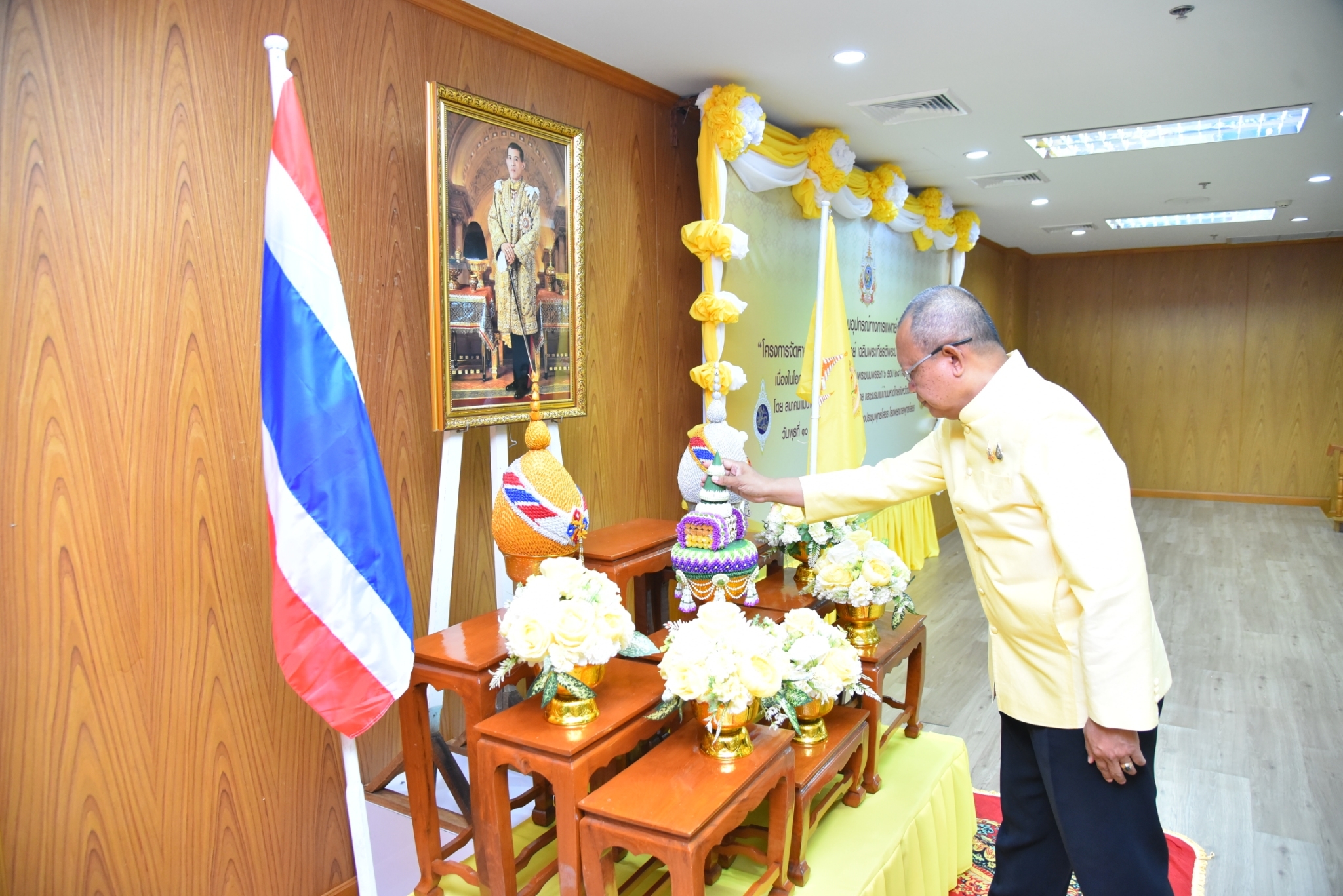 พช.ฉะเชิงเทรา ร่วมพิธีมอบอุปกรณ์ทางการแพทย์ให้แก่โรงพยาบาลพุทธโสธรตาม “โครงการจัดหาอุปกรณ์ทางการแพทย์ เฉลิมพระเกียรติพระบาทสมเด็จพระเจ้าอยู่หัวเนื่องในโอกาสพระราชพิธีมหามงคลเฉลิมพระชนมพรรษา ๖ รอบ๒๘ กรกฎาคม ๒๕๖๗” โดย สมาคมแม่บ้านมหาดไทย กระทรวงมหาดไทย ชมรมแม่บ้านมหาดไทย