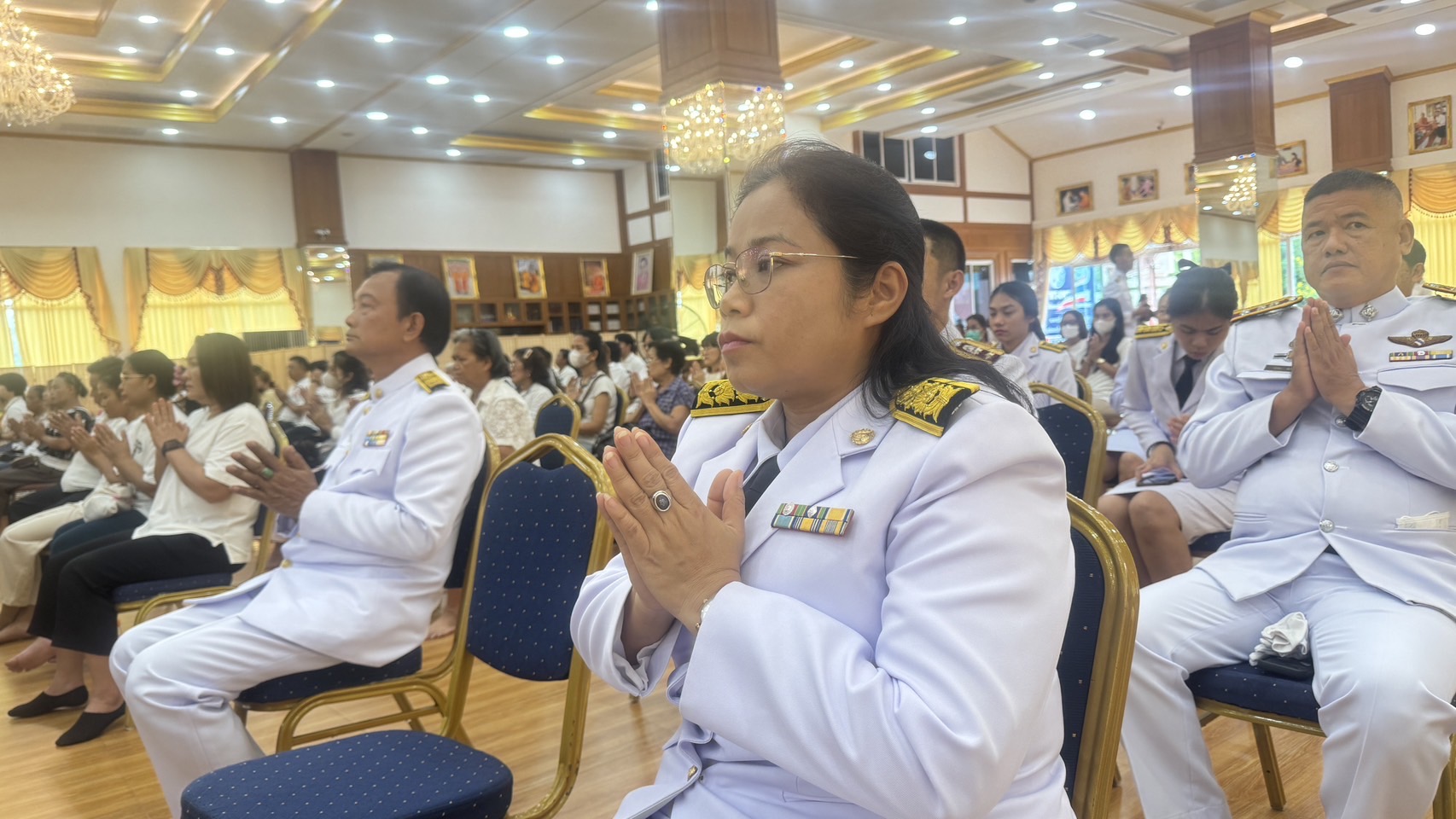 พช. ฉะเชิงเทรา ร่วมโครงการเฉลิมพระเกียรติพระบาทสมเด็จพระปรเมนทรรามาธิบดีศรีสินทรมหามงกุฎพระจอมเกล้าเจ้าอยู่หัว พระสยามเทวมหามกุฎวิทยมหาราช รัชกาลที่ 4 ในโอกาสที่ทรงพระผนวชครบ 200 ปี ในพระบรมราชูปถัมป์