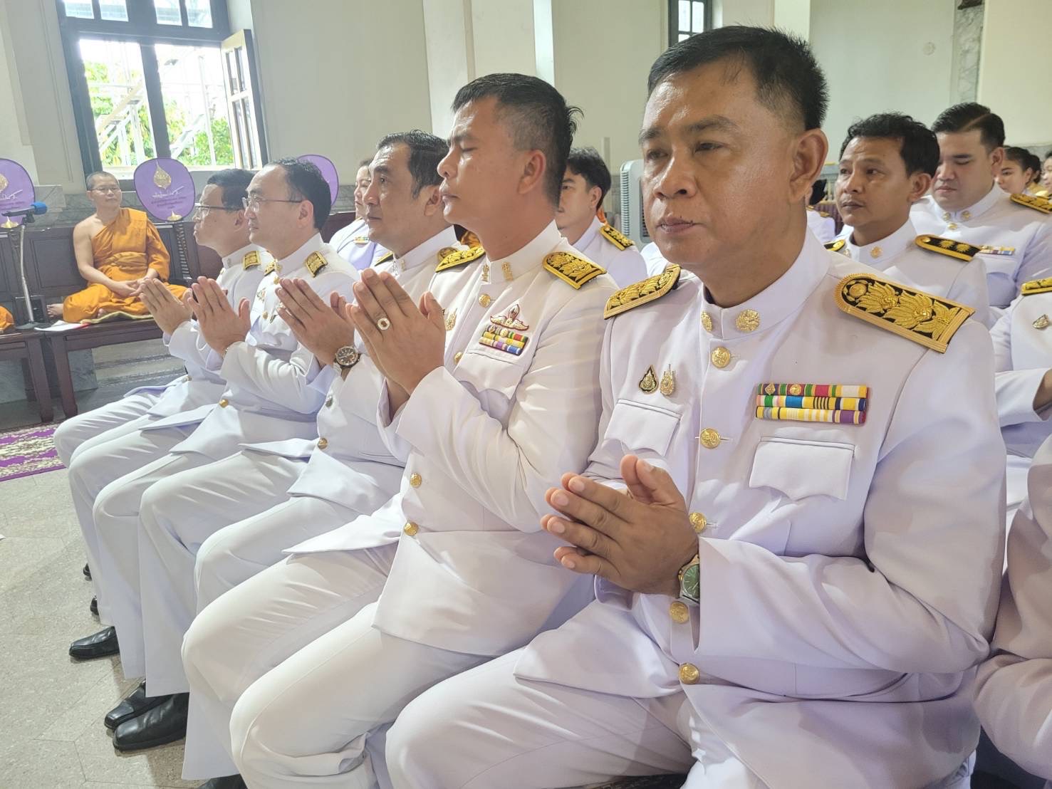 พช. ฉะเชิงเทรา ร่วมพิธีเจริญพระพุทธมนต์ เจริญจิตภาวนา เฉลิมพระเกียรติถวายพระพรชัยมงคลแด่ พระบาทสมเด็จพระเจ้าอยู่หัว และพระบรมวงศานุวงศ์ทุกพระองค์ เนื่องในโอกาสวันมหามงคลเฉลิมพระชนมพรรษา 6 รอบ 28 กรกฎาคม 2567
