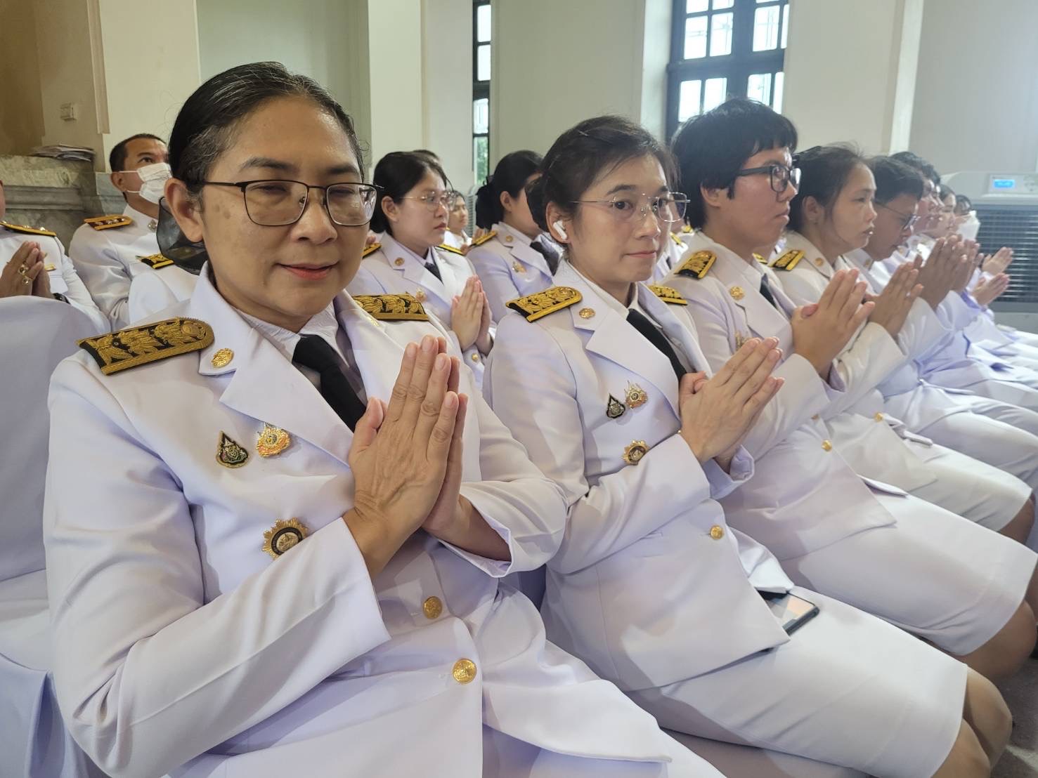 พช. ฉะเชิงเทรา ร่วมพิธีเจริญพระพุทธมนต์ เจริญจิตภาวนา เฉลิมพระเกียรติถวายพระพรชัยมงคลแด่ พระบาทสมเด็จพระเจ้าอยู่หัว และพระบรมวงศานุวงศ์ทุกพระองค์ เนื่องในโอกาสวันมหามงคลเฉลิมพระชนมพรรษา 6 รอบ 28 กรกฎาคม 2567