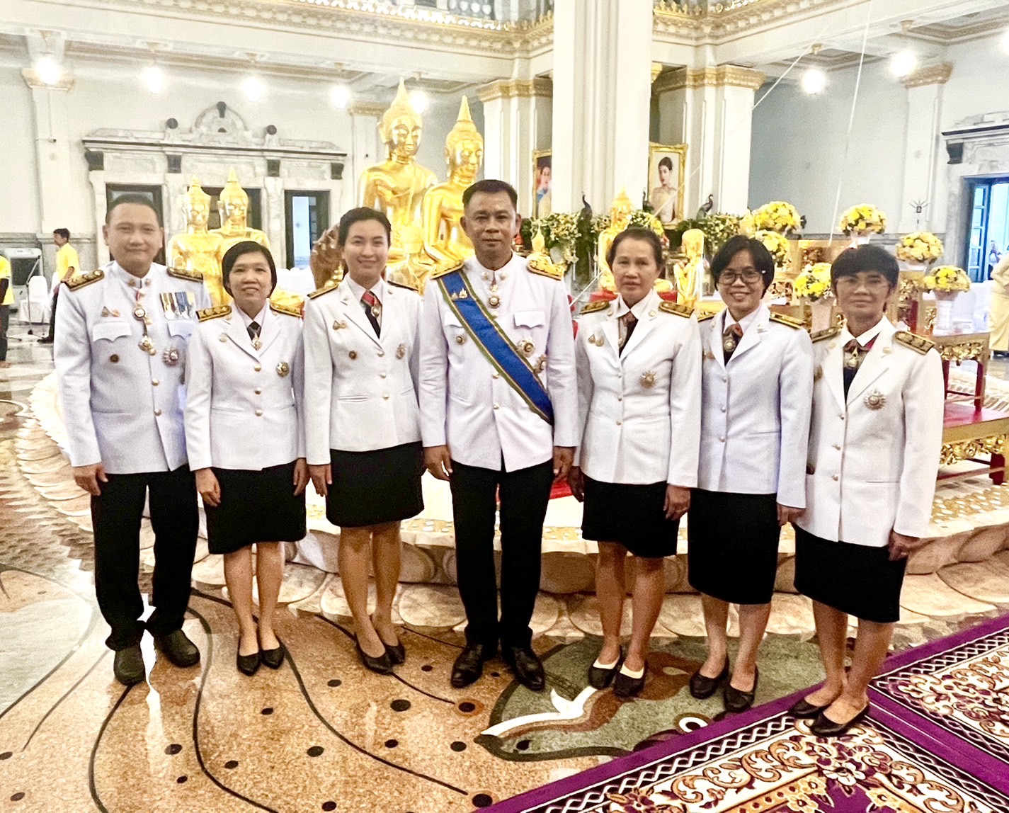 พช. ฉะเชิงเทรา ร่วมพิธีจัดทำน้ำพระพุทธมนต์ศักดิ์สิทธิ์ของจังหวัด งานเฉลิมพระเกียรติพระบาทสมเด็จพระเจ้าอยู่หัว เนื่องในโอกาสมหามงคลเฉลิมพระชนมพรรษา 6 รอบ 28 กรกฎาคม 2567