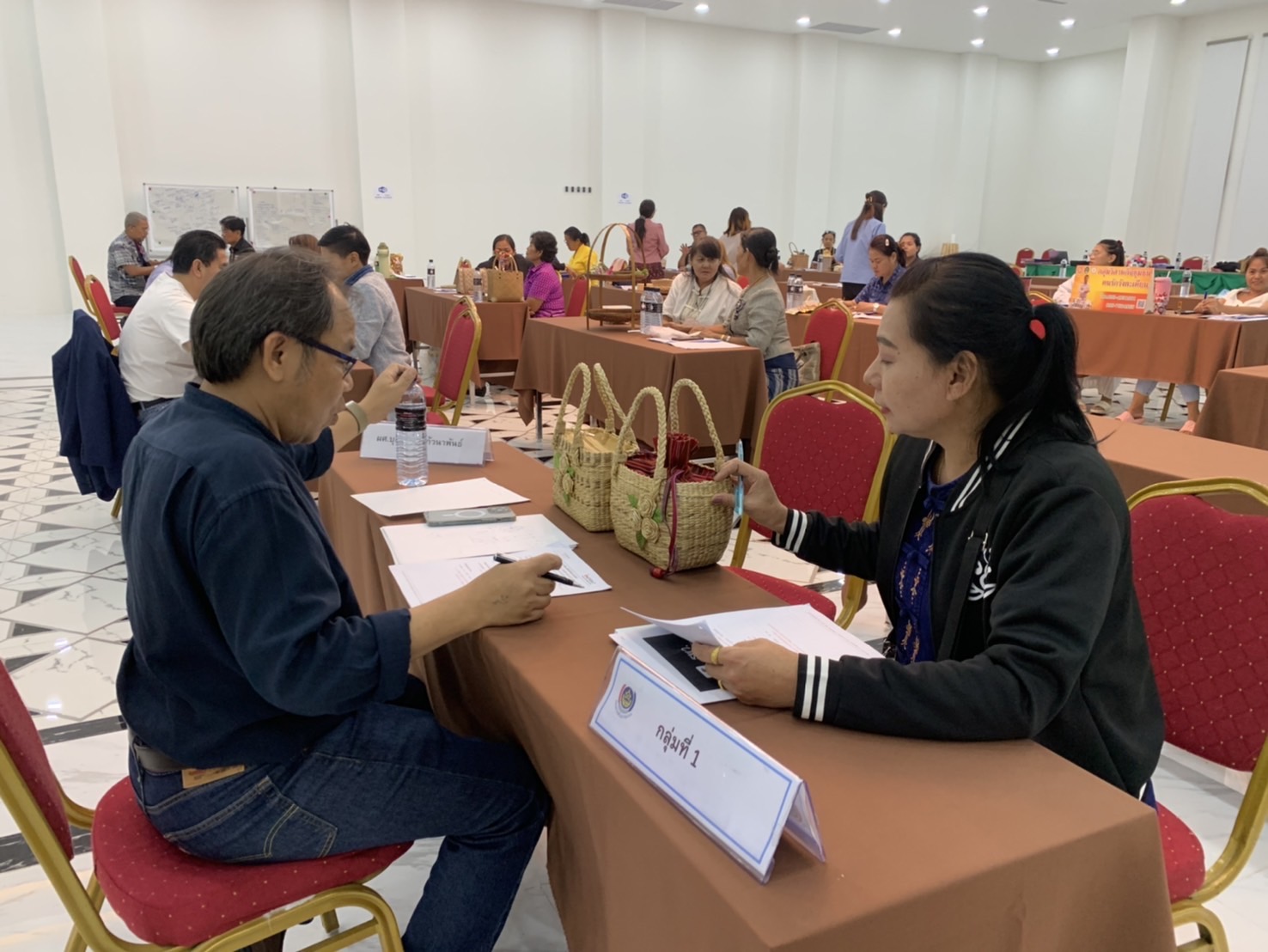 พช.ฉะเชิงเทรา ดำเนินโครงการส่งเสริมกระบวนการเครือข่ายองค์ความรู้ (Knowledge – Based OTOP : KBO) กิจกรรมประชุมเชิงปฏิบัติการให้ความรู้แก่ผู้ผลิต ผู้ประกอบการ OTOP