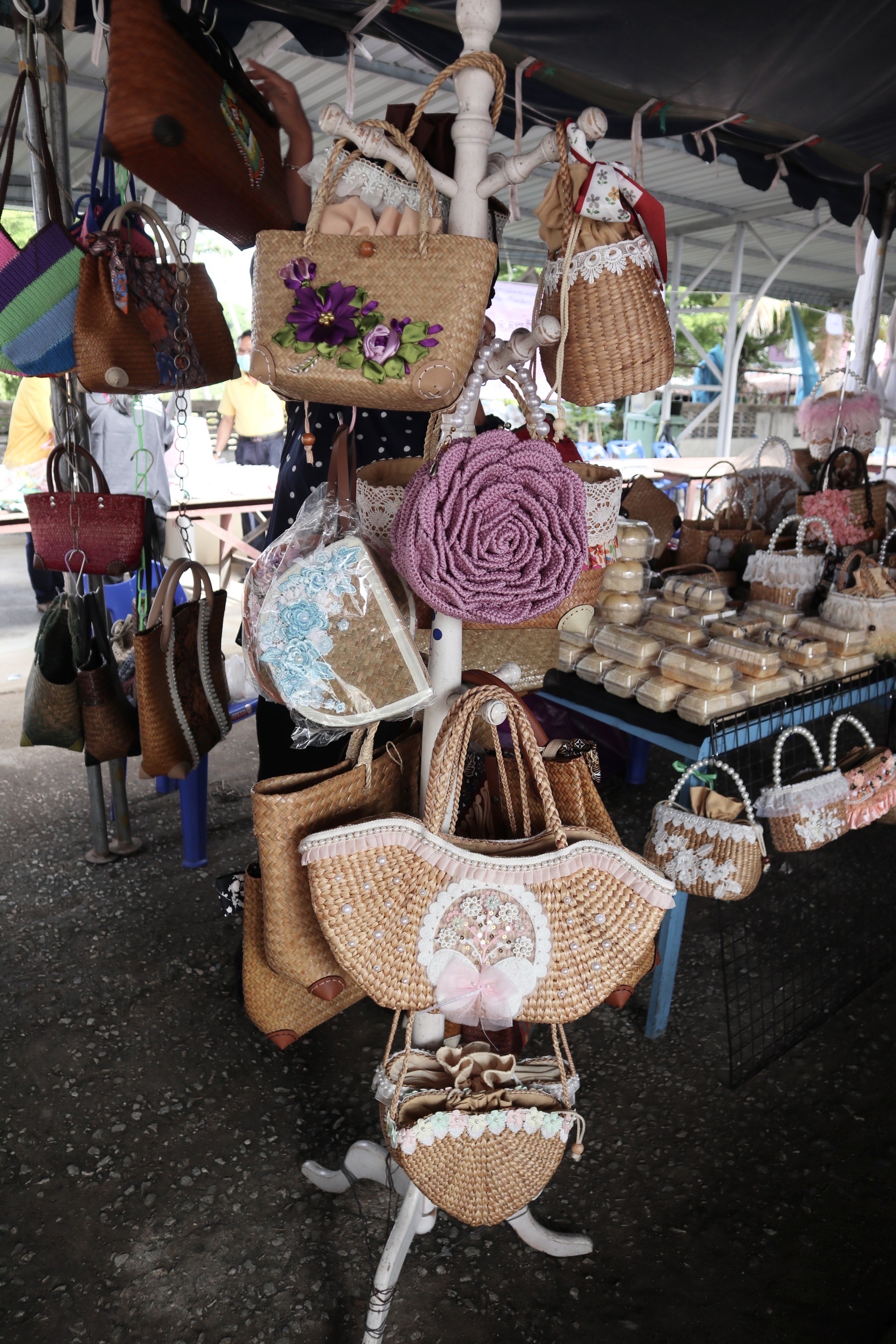 พช. ฉะเชิงเทรา ร่วมโครงการ “จังหวัดฉะเชิงเทรา บำบัดทุกข์ บำรุงสุข สร้างรอยยิ้มให้ประชาชน” ประจำปีงบประมาณ พ.ศ. 2567