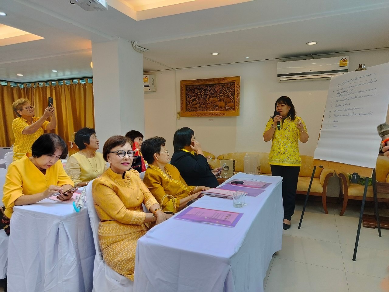 พช.ฉะเชิงเทรา ดำเนินการโครงการประชุมเชิงปฏิบัติการคณะกรรมการพัฒนาสตรีจังหวัดขับเคลื่อนงานขจัดความยากจน