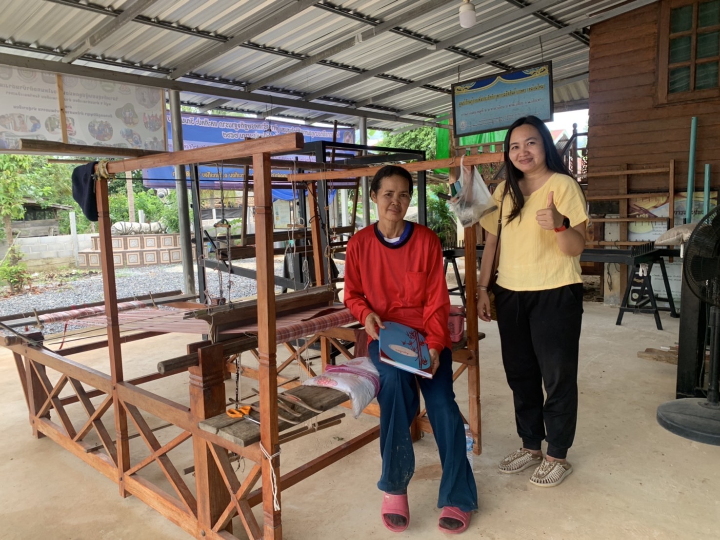 พช.ฉะเชิงเทรา ติดตามและสนับสนุนการประกวดผ้าลายสิริวชิราภรณ์ และงานหัตถกรรม ประจำปี 2567