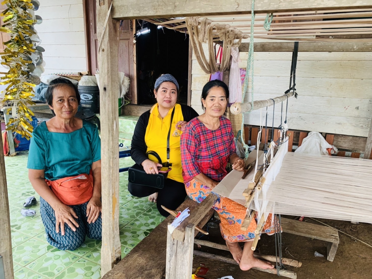 พช.ฉะเชิงเทรา ติดตามและสนับสนุนการประกวดผ้าลายสิริวชิราภรณ์ และงานหัตถกรรม ประจำปี 2567