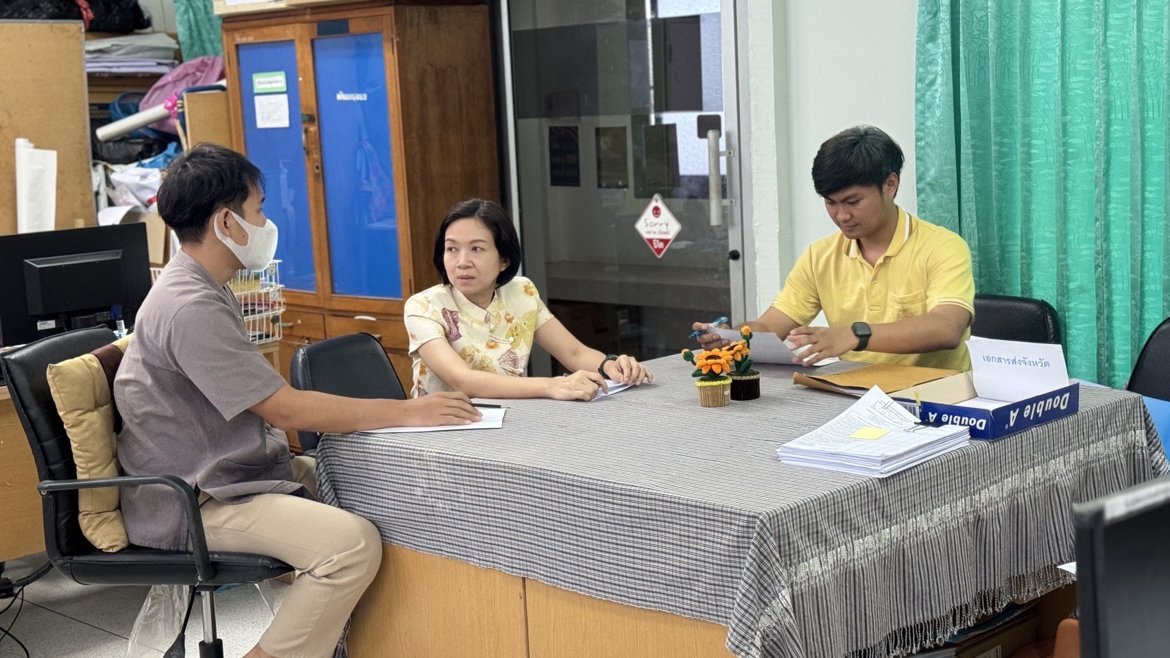 พช.ฉะเชิงเทรา ติดตามเพื่อสนับสนุนการดำเนินงานโครงการบริหารการจัดเก็บข้อมูลความจำเป็นพื้นฐาน (จปฐ.) ปี 2567