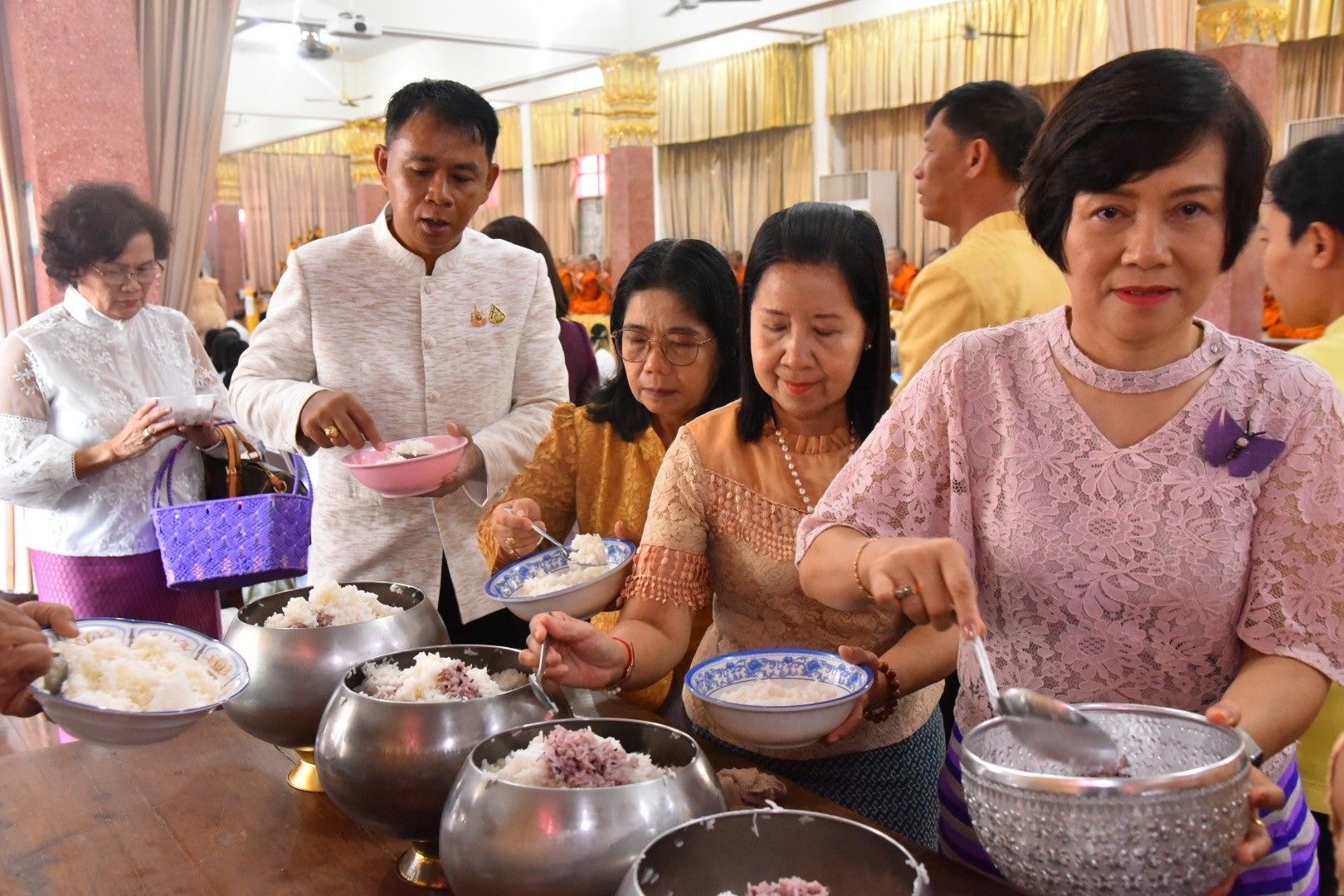 !! พช. ฉะเชิงเทรา ร่วมกิจกรรมส่งเสริมการเผยแผ่พระพุทธศาสนา เนื่องในเทศกาลวันอาสาฬหบูชาและวันเข้าพรรษา พุทธศักราช 2567