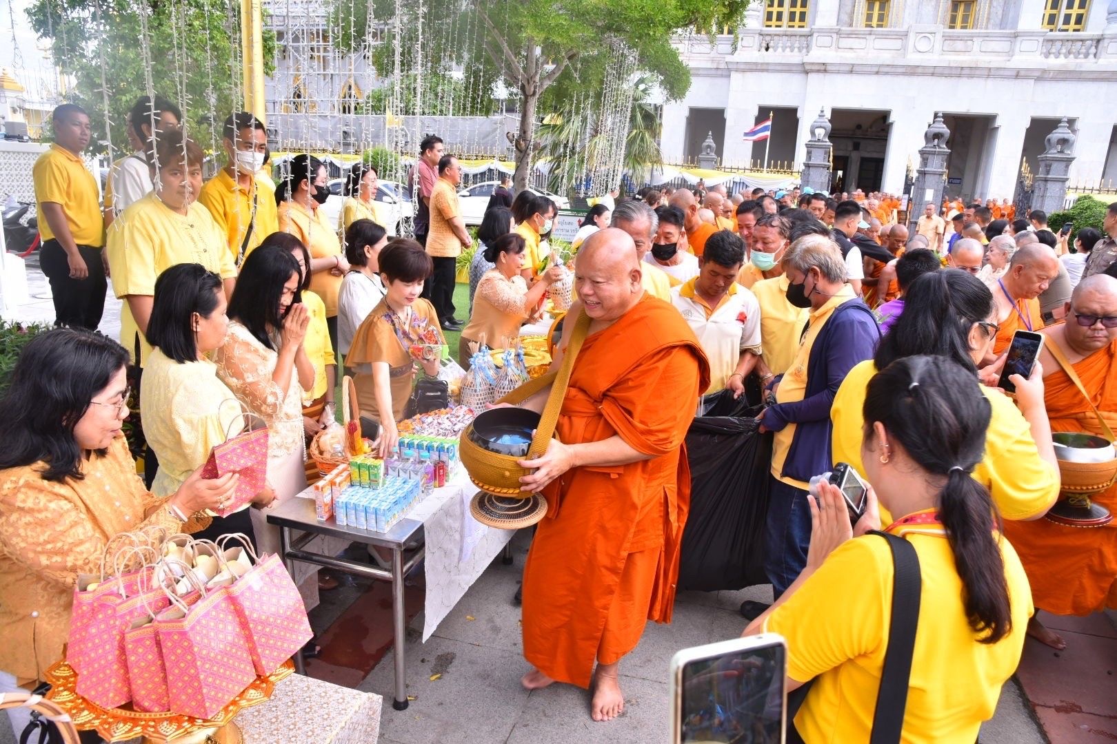 !! พช. ฉะเชิงเทรา ร่วมกิจกรรมส่งเสริมการเผยแผ่พระพุทธศาสนา เนื่องในเทศกาลวันอาสาฬหบูชาและวันเข้าพรรษา พุทธศักราช 2567