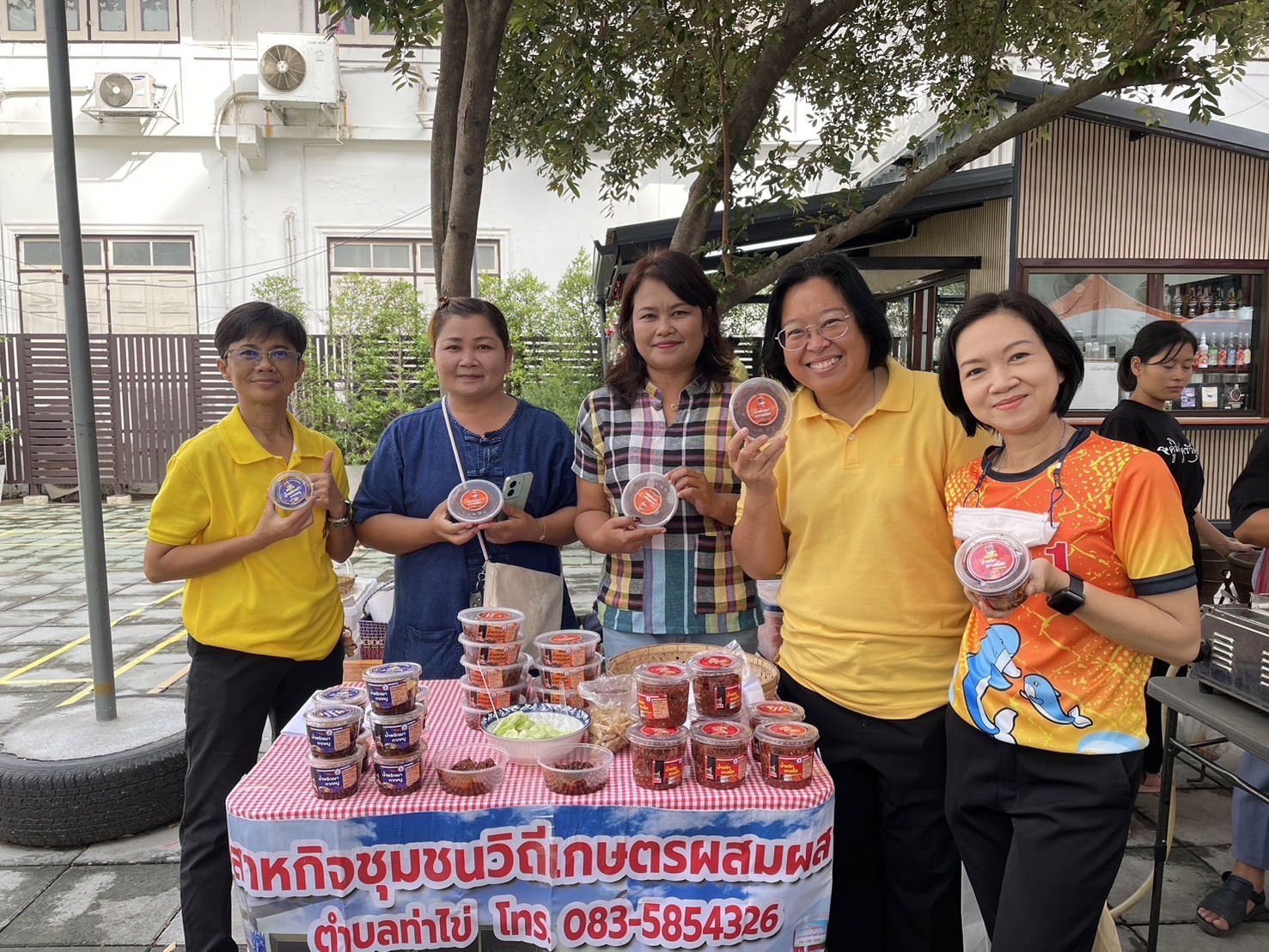 พช.ฉะเชิงเทรา ดำเนินการจัดตลาดนัดสินค้า OTOP ภายใต้ชื่อ ตลาดกลางลาน @ศาลากลาง∞ริ้ว