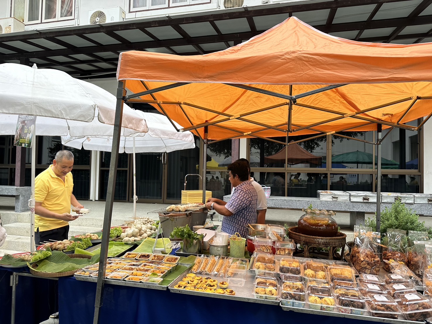 พช.ฉะเชิงเทรา ดำเนินการจัดตลาดนัดสินค้า OTOP ภายใต้ชื่อ ตลาดกลางลาน @ศาลากลาง∞ริ้ว