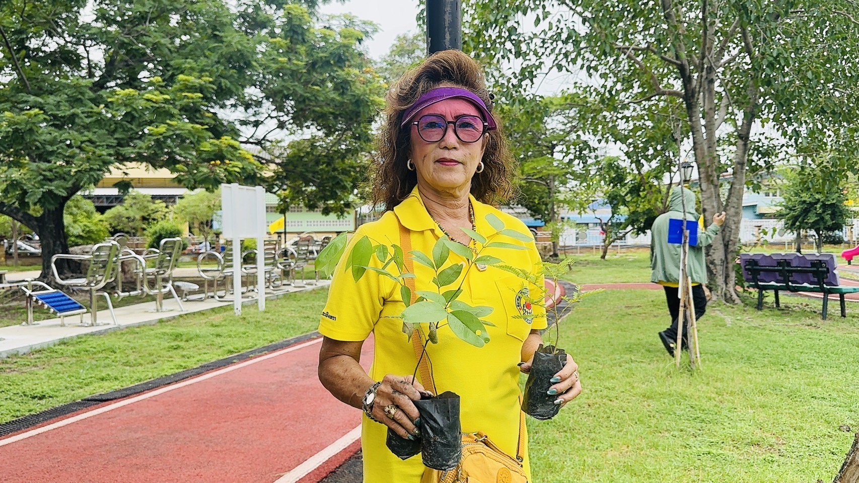 พช.ฉะเชิงเทรา ติดตามการดำเนินโครงการฝึกอบรมการปลูกผักสวนครัว Model 30 ตารางวา ตามหลักปรัชญาของเศรษฐกิจพอเพียง (แค่เอื้อม ก็อิ่ม) จังหวัดฉะเชิงเทรา