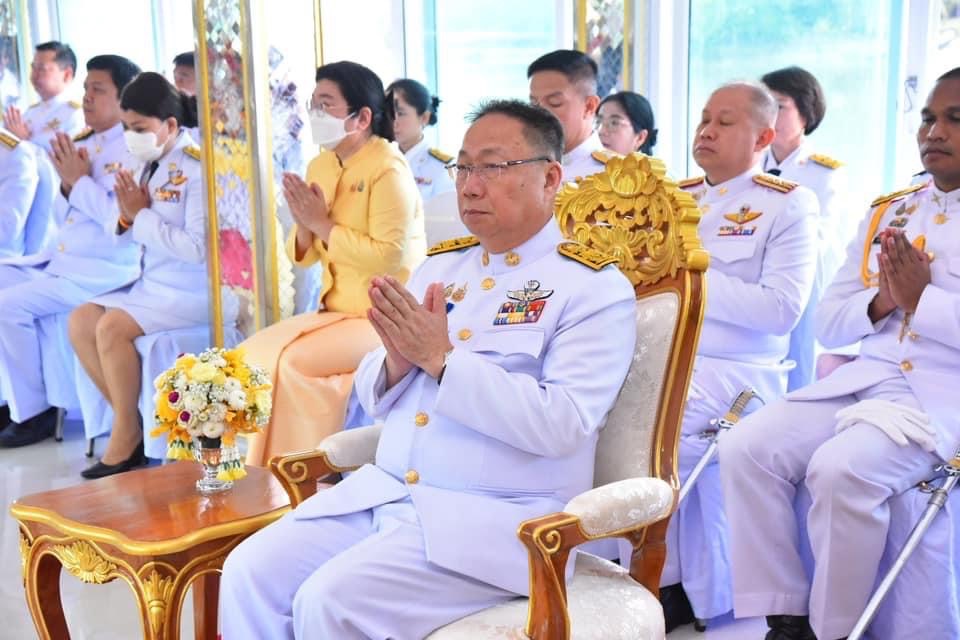 พช.ฉะเชิงเทรา ร่วมทำบุญตักบาตร เนื่องในโอกาสพระราชพิธีมหามงคลเฉลิมพระชนมพรรษา 6 รอบ 28 กรกฎาคม 2567 ที่วัดโสธวรารามวรวิหาร