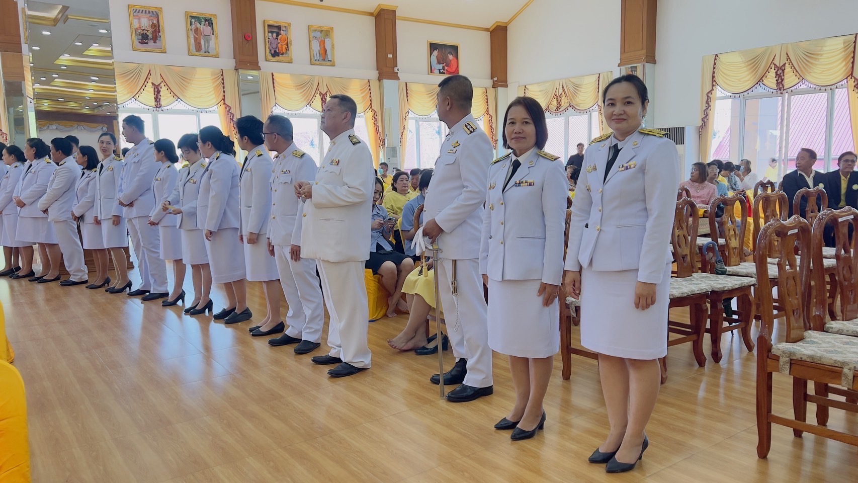 พช.ฉะเชิงเทราร่วมพิธีเจริญพระพุทธมนต์-ฉลองสัญญาบัตร-พัดยศ-ผ้าไตรถวายแด่พระราชวชิรประชานาถ (ไพรัตน์ปญญาธโร, มหาวิรีโยทัย)เจ้าคณะจังหวัดฉะเชิงเทรา(ธรรมยุต) เจ้าอาวาสวัดสมานรัตนาราม