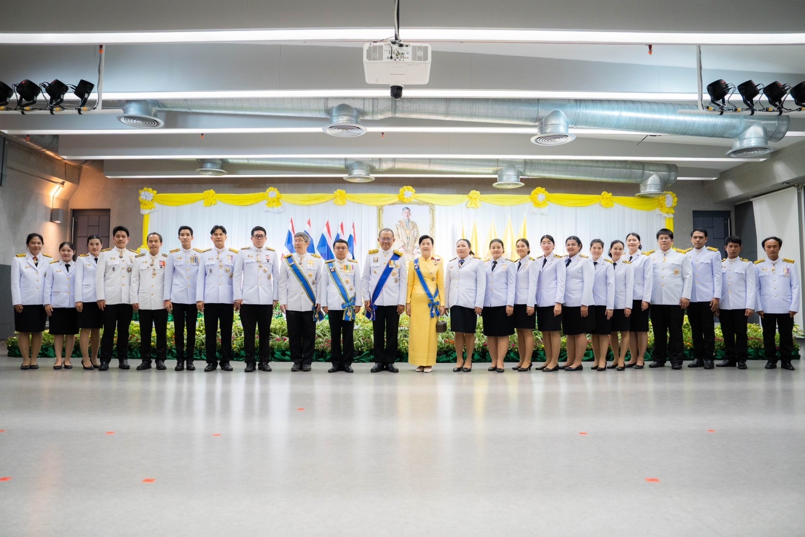 พช.ฉะเชิงเทรา ร่วมงานสโมสรสันนิบาต เฉลิมพระเกียรติ พระบาทสมเด็จพระเจ้าอยู่หัวเนื่องในโอกาสพระราชพิธีมหามงคลเฉลิมพระชนมพรรษา 6 รอบ 28 กรกฎาคม￼ 2567 จังหวัดฉะเชิงเทรา
