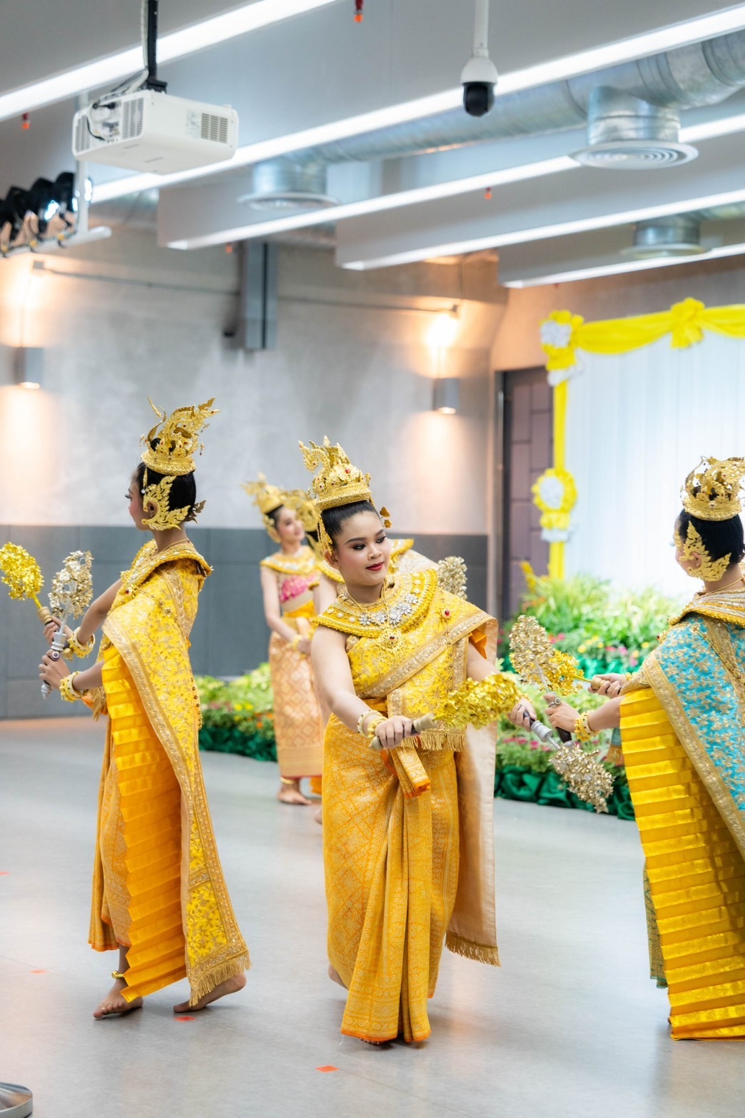 พช.ฉะเชิงเทรา ร่วมงานสโมสรสันนิบาต เฉลิมพระเกียรติ พระบาทสมเด็จพระเจ้าอยู่หัวเนื่องในโอกาสพระราชพิธีมหามงคลเฉลิมพระชนมพรรษา 6 รอบ 28 กรกฎาคม￼ 2567 จังหวัดฉะเชิงเทรา