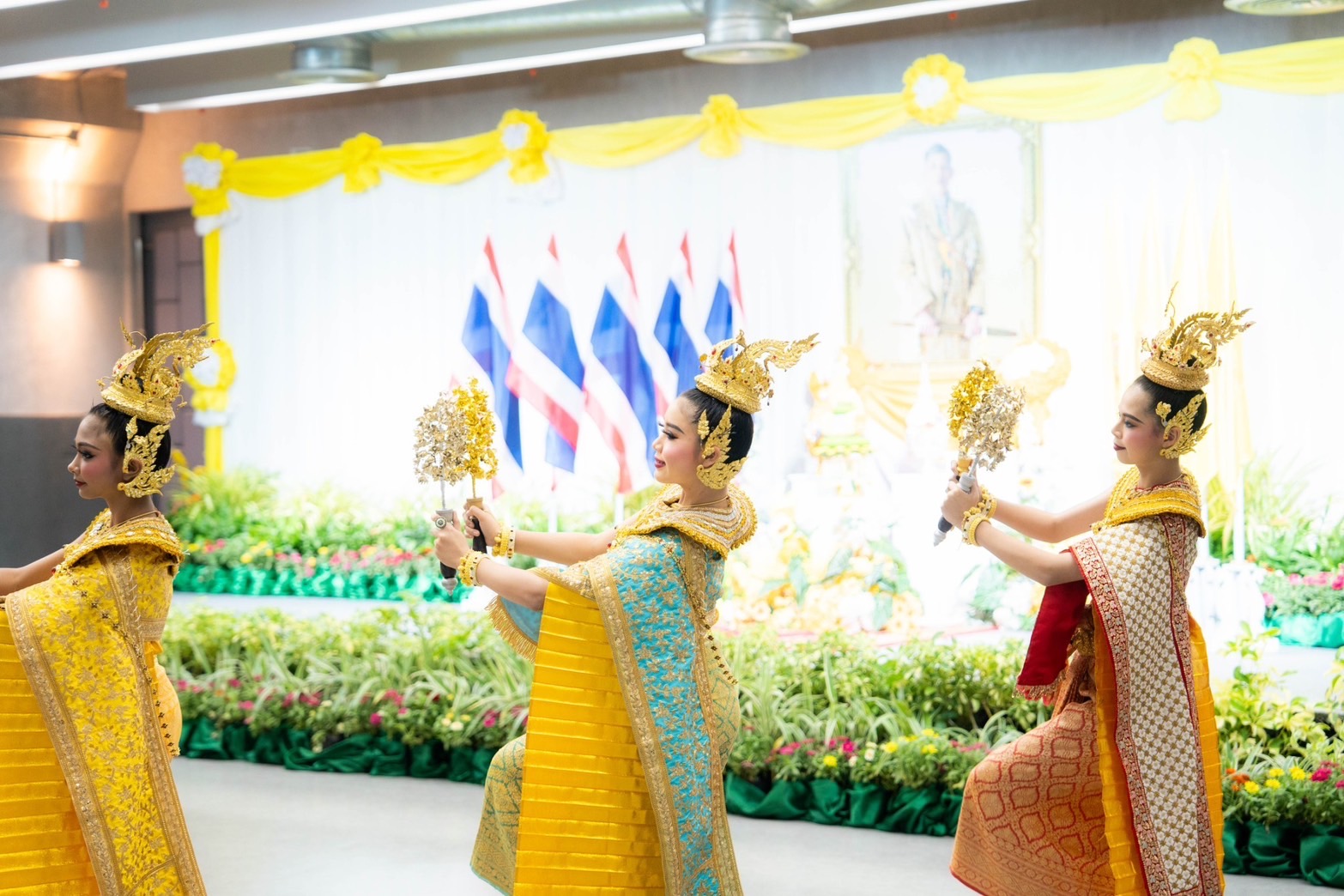 พช.ฉะเชิงเทรา ร่วมงานสโมสรสันนิบาต เฉลิมพระเกียรติ พระบาทสมเด็จพระเจ้าอยู่หัวเนื่องในโอกาสพระราชพิธีมหามงคลเฉลิมพระชนมพรรษา 6 รอบ 28 กรกฎาคม￼ 2567 จังหวัดฉะเชิงเทรา