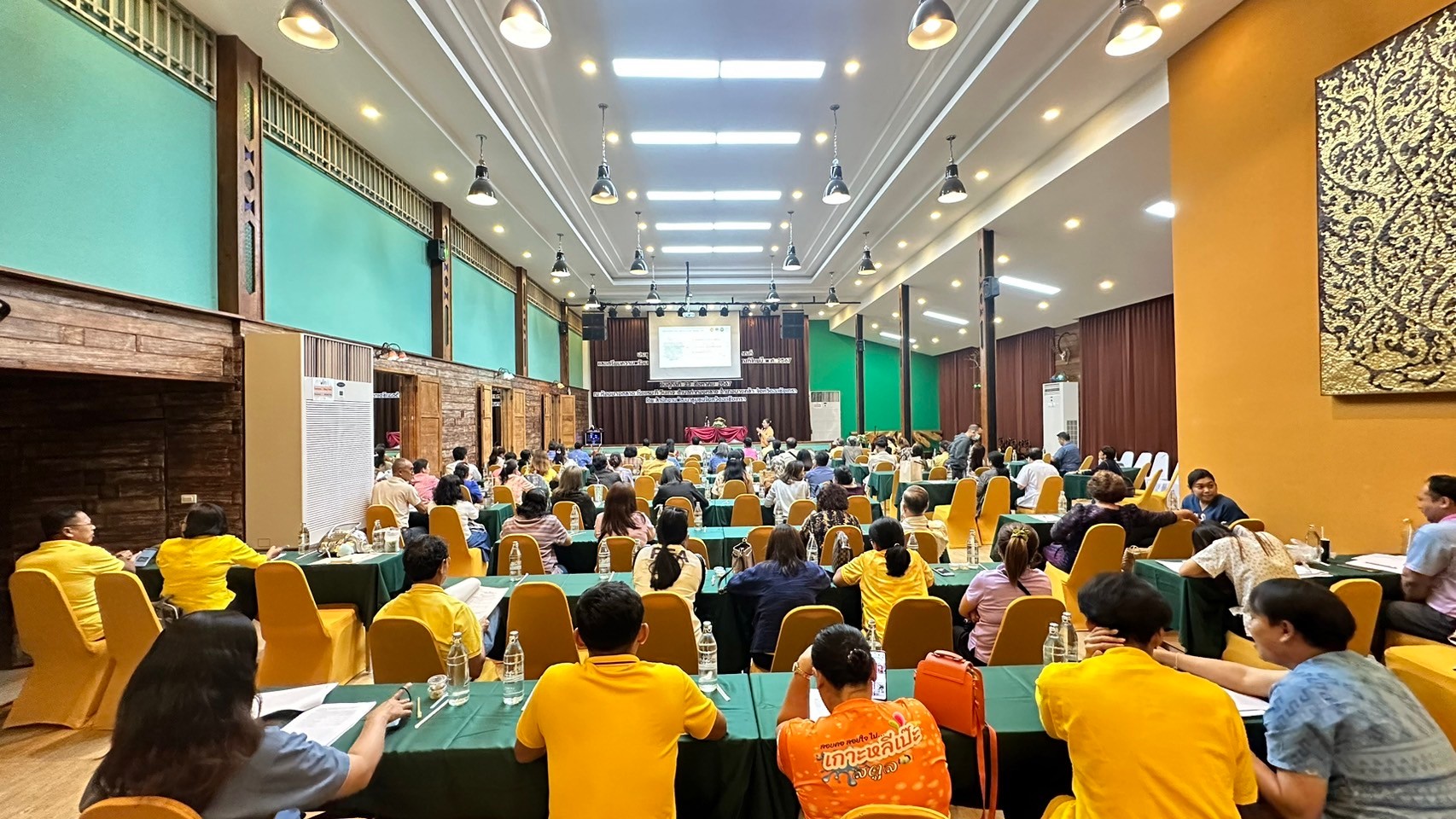 ฉะเชิงเทราเตรียมความพร้อมการคัดสรรสุดยอดหนึ่งตำบล หนึ่งผลิตภัณฑ์ไทย ปี พ.ศ. 2567 (OTOP Product Champion : OPC)