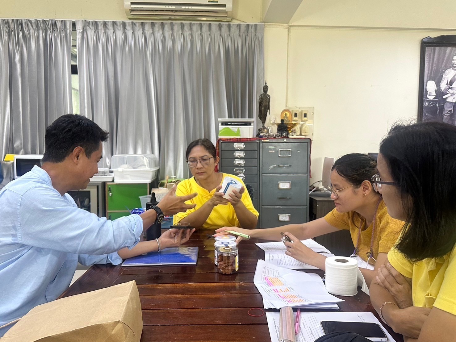 พช. ฉะเชิงเทรา ติดตาม สนับสนุนการดำเนินงานตามโครงการพัฒนาศักยภาพผู้ประกอบการสู่ยุค 4.0 กิจกรรมติดตามสนับสนุนการนำความรู้ไปประยุกต์ใช้ในการเพิ่มช่องทางการจำหน่าย