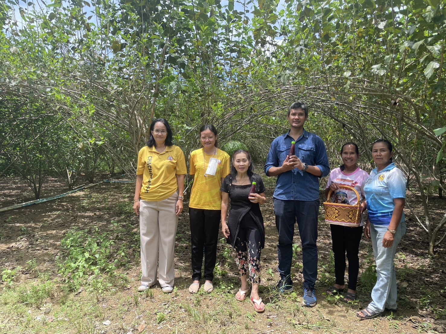 พช. ฉะเชิงเทรา ติดตาม สนับสนุนการดำเนินงานตามโครงการพัฒนาศักยภาพผู้ประกอบการสู่ยุค 4.0 กิจกรรมติดตามสนับสนุนการนำความรู้ไปประยุกต์ใช้ในการเพิ่มช่องทางการจำหน่าย